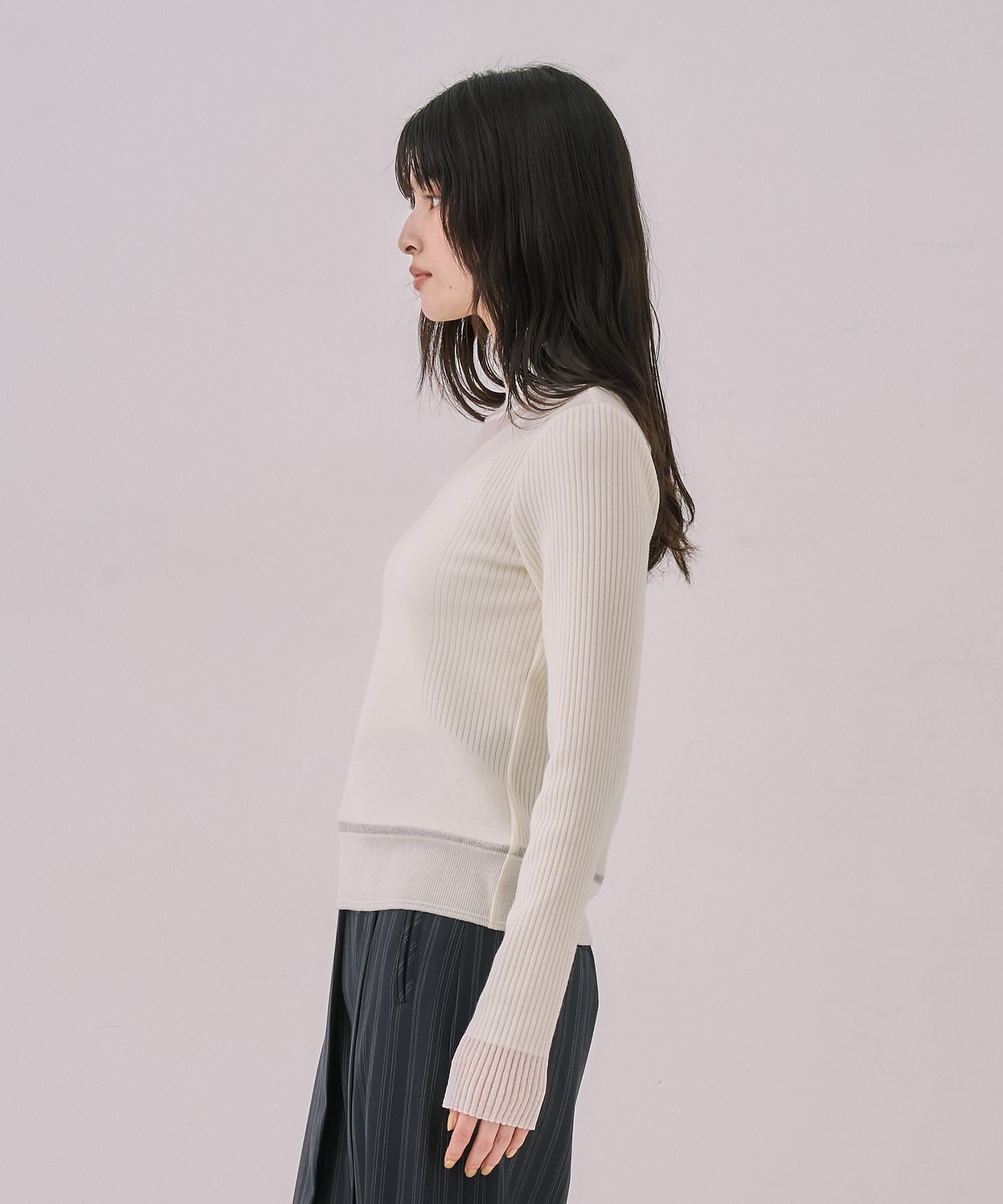 クリアコンビVネックニットプルオーバー