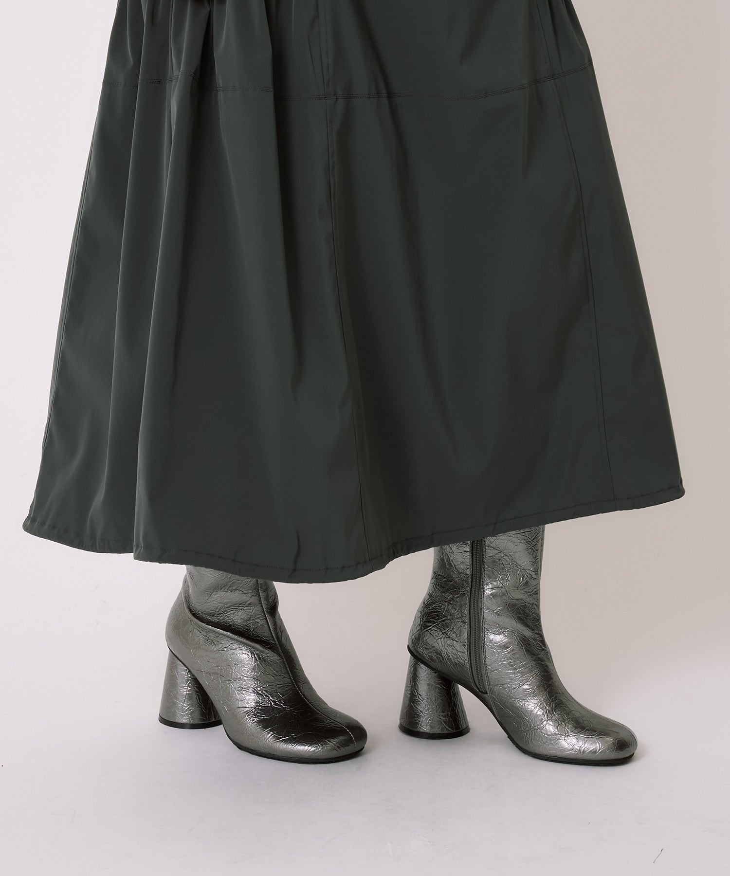 ドロストバルーンスカート