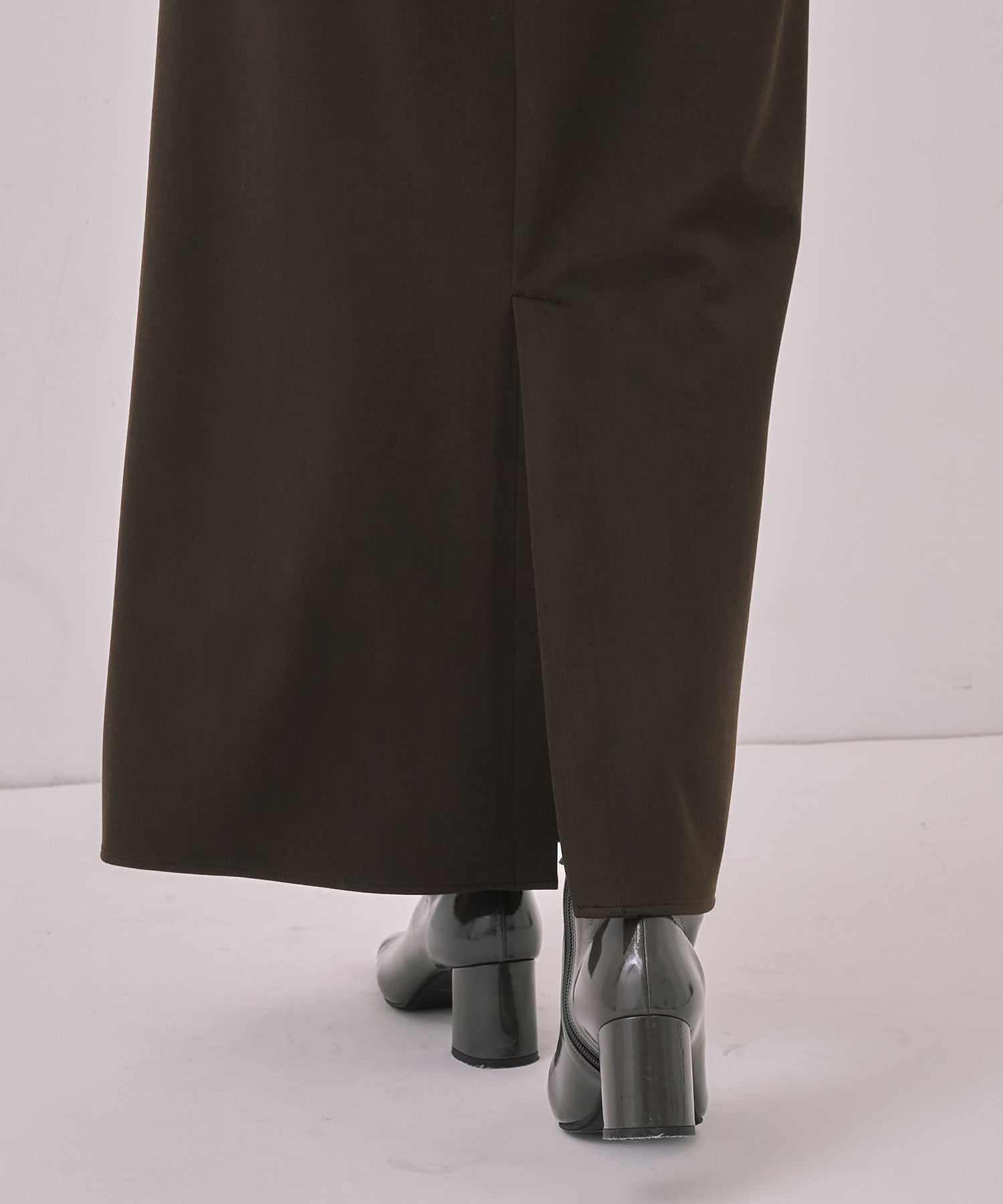 ダブルベルトラップスカート