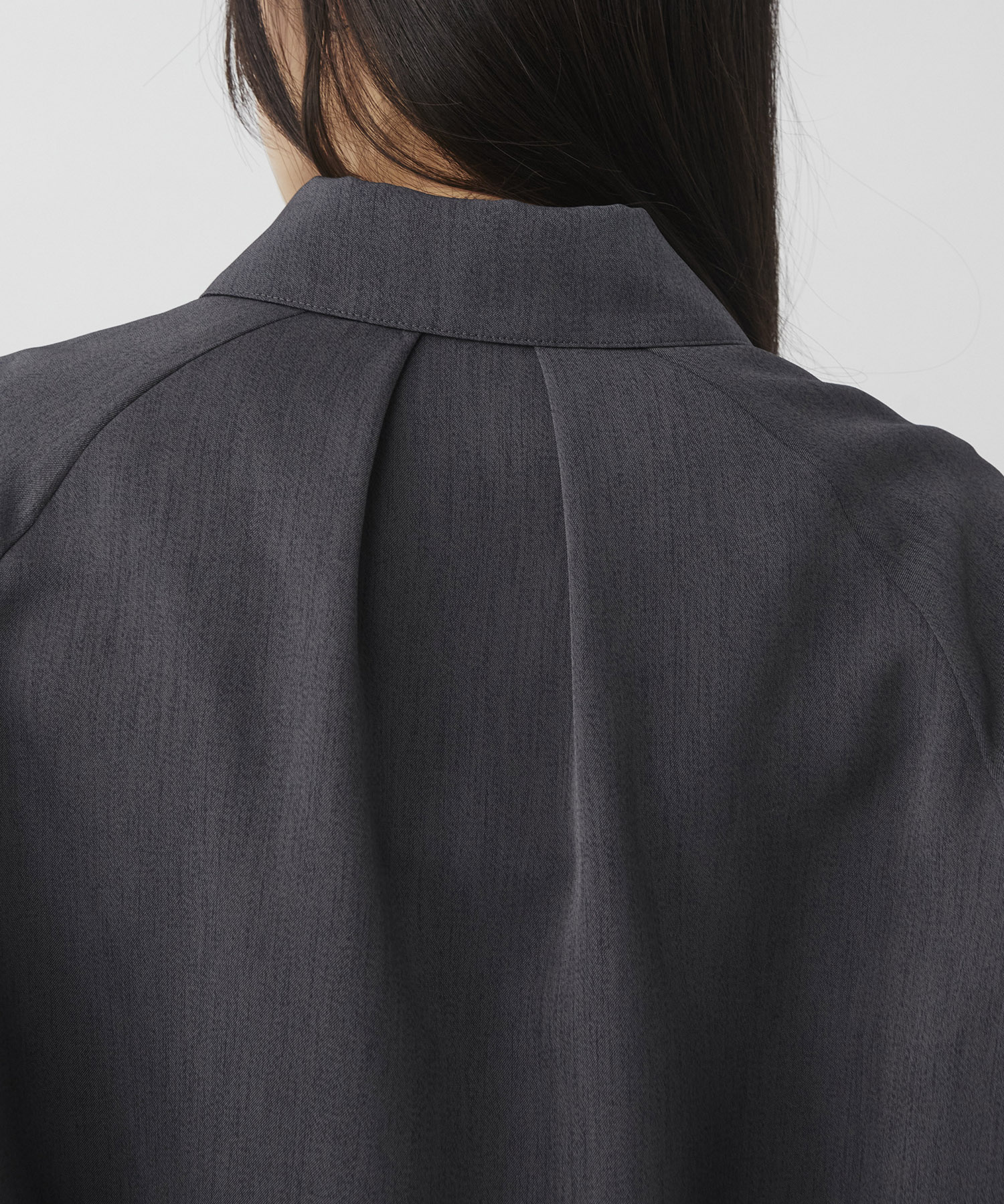 トーンカラーレースシャツ