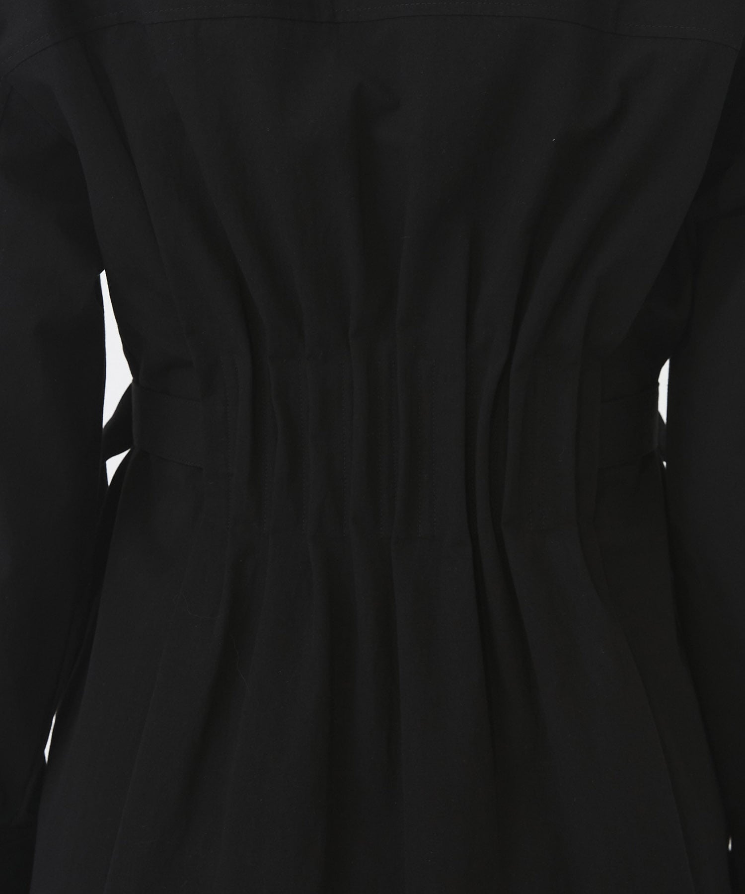 タックゴムシェイプベルトシャツ