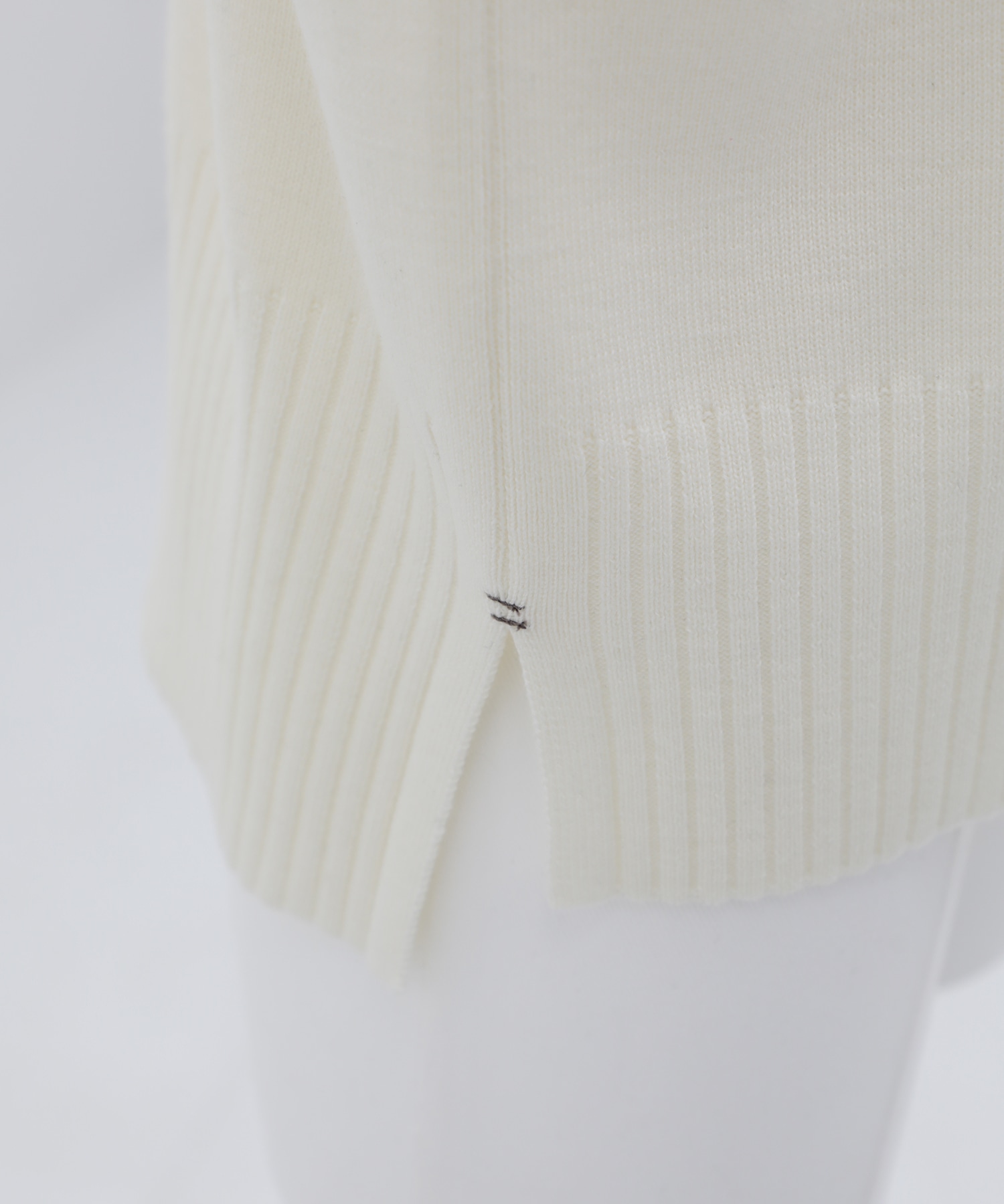 ウォッシャブルWOOLラインニット