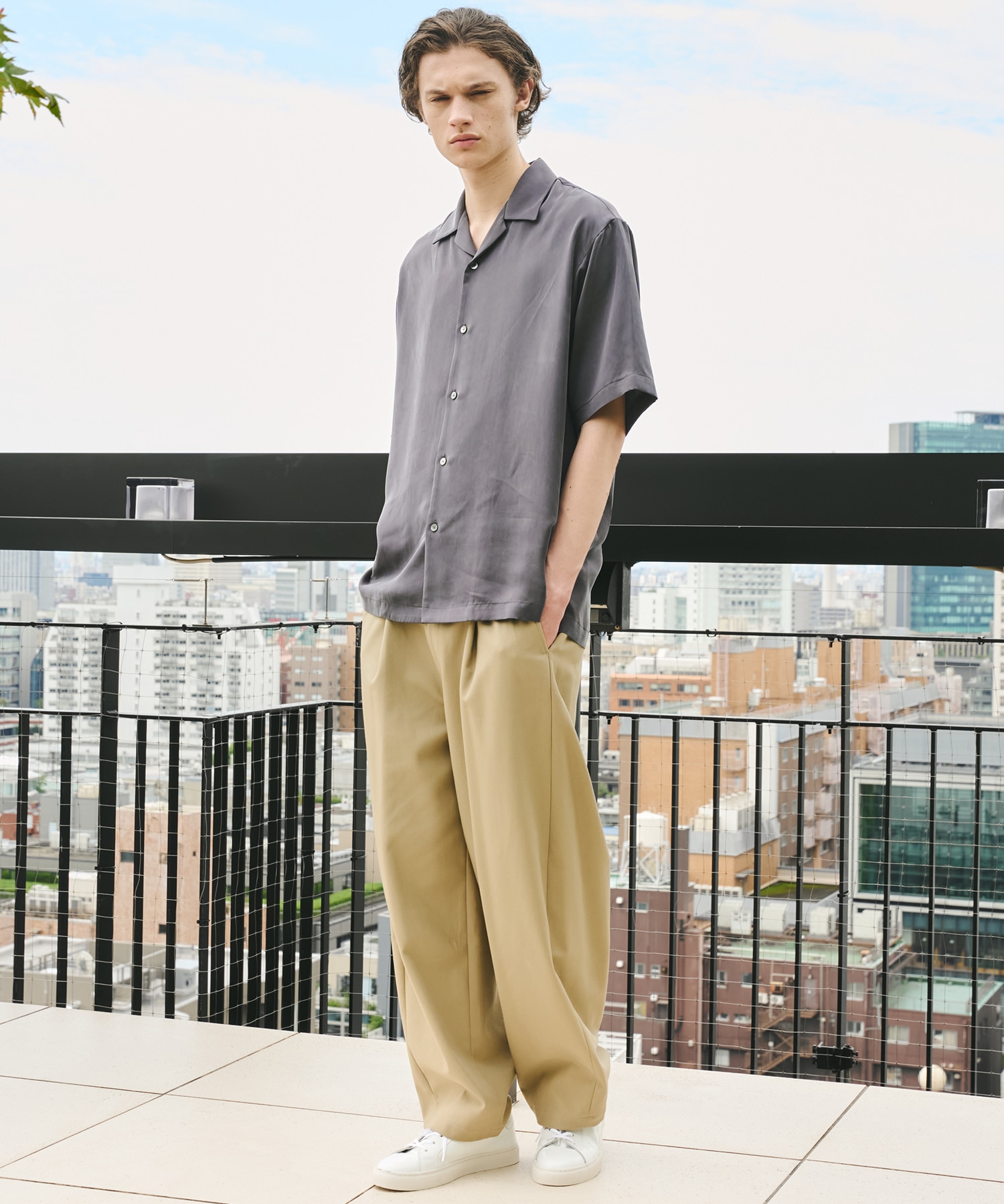 ハイツイスト バレルチノパンツ