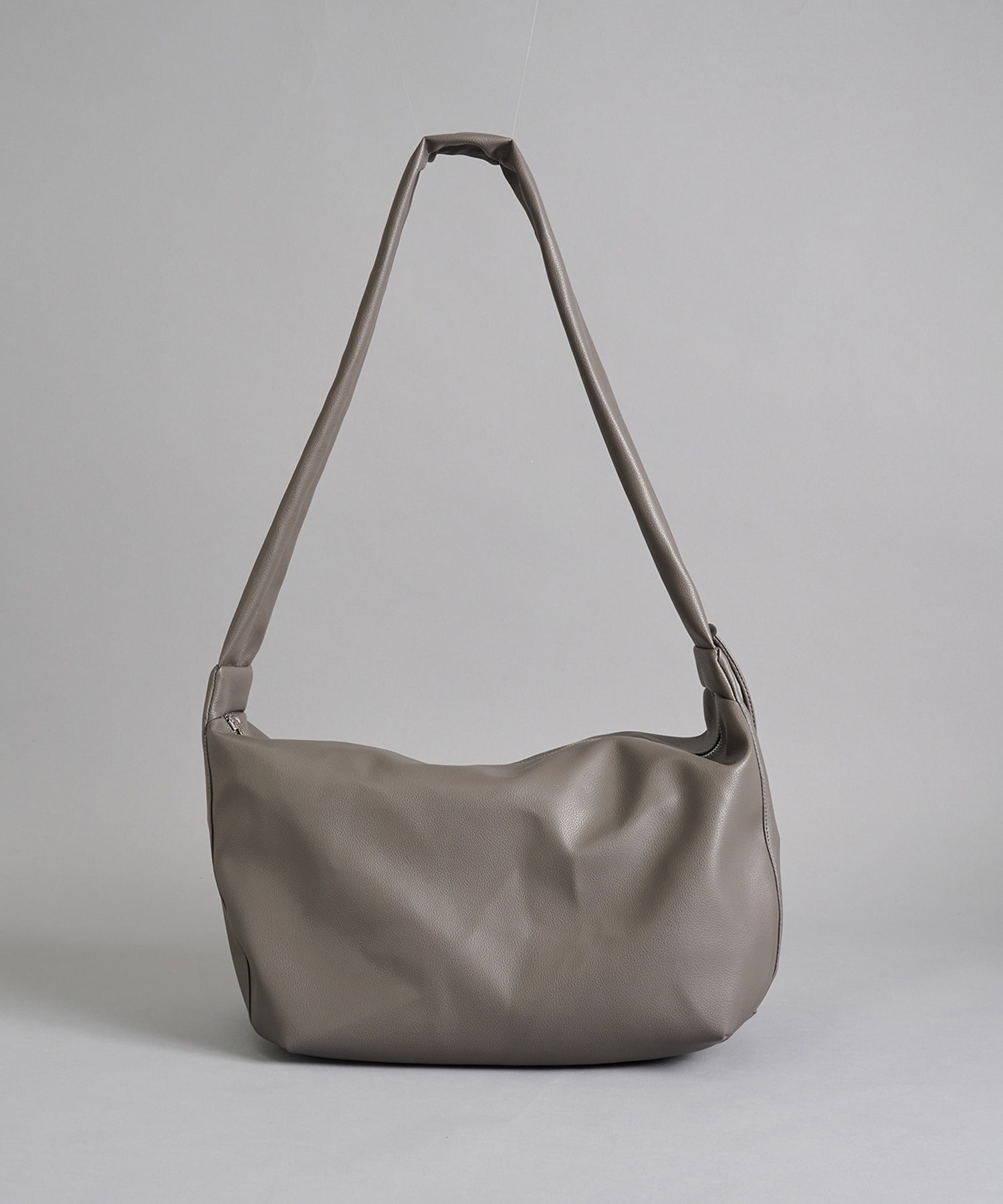 LEATHER SHOULDER BAG