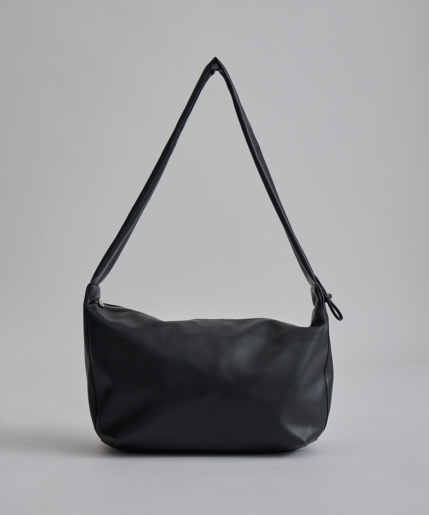 LEATHER SHOULDER BAG