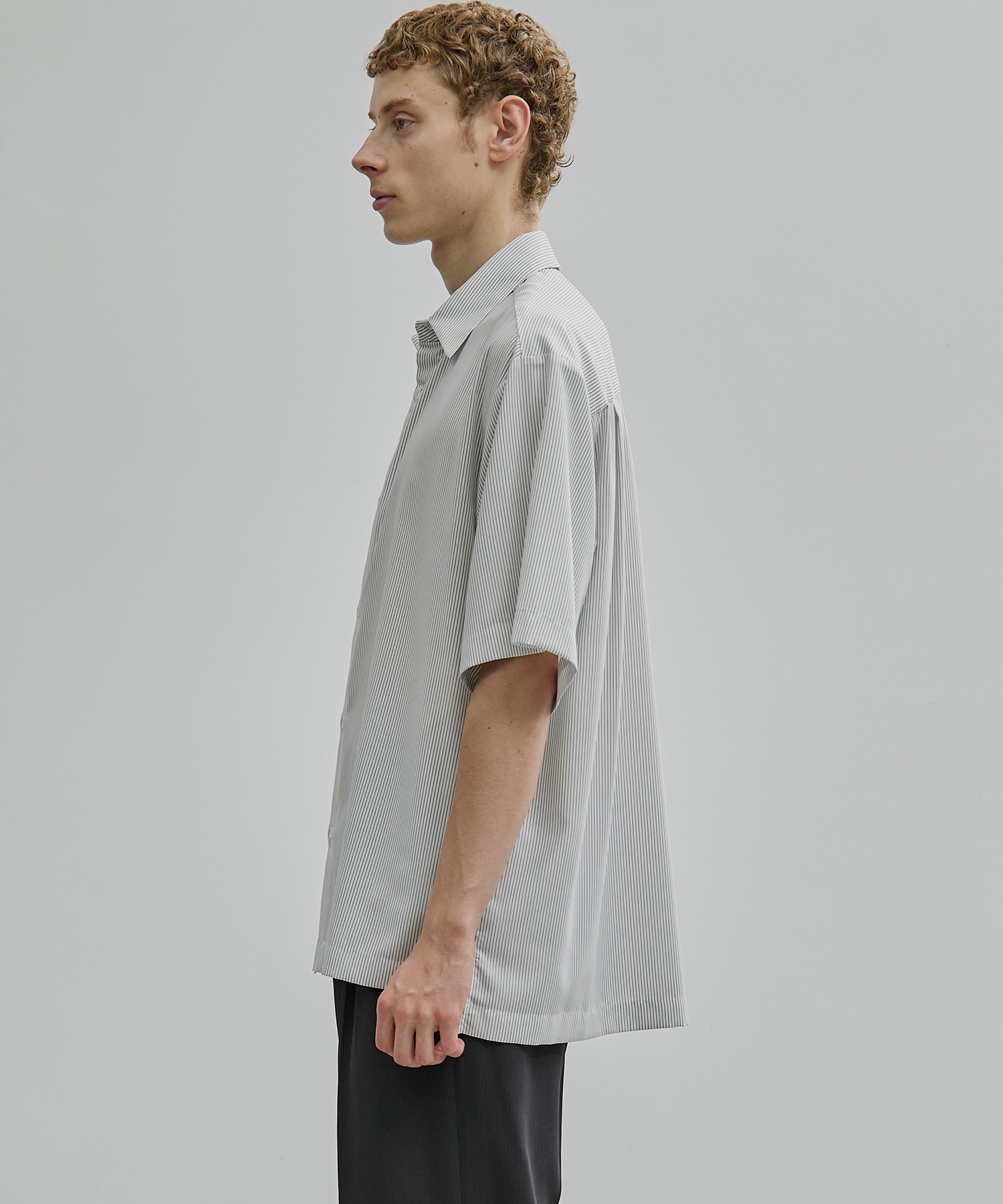 【一部店舗限定】DRY RAYON ストライプショートスリーブシャツ