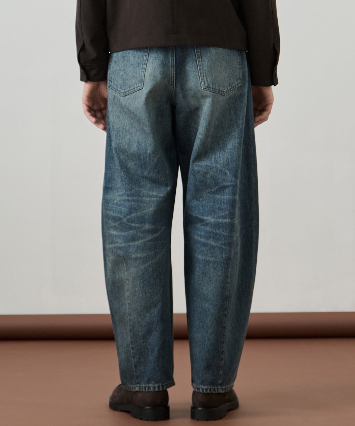 オーバーダイバレルデニムパンツ