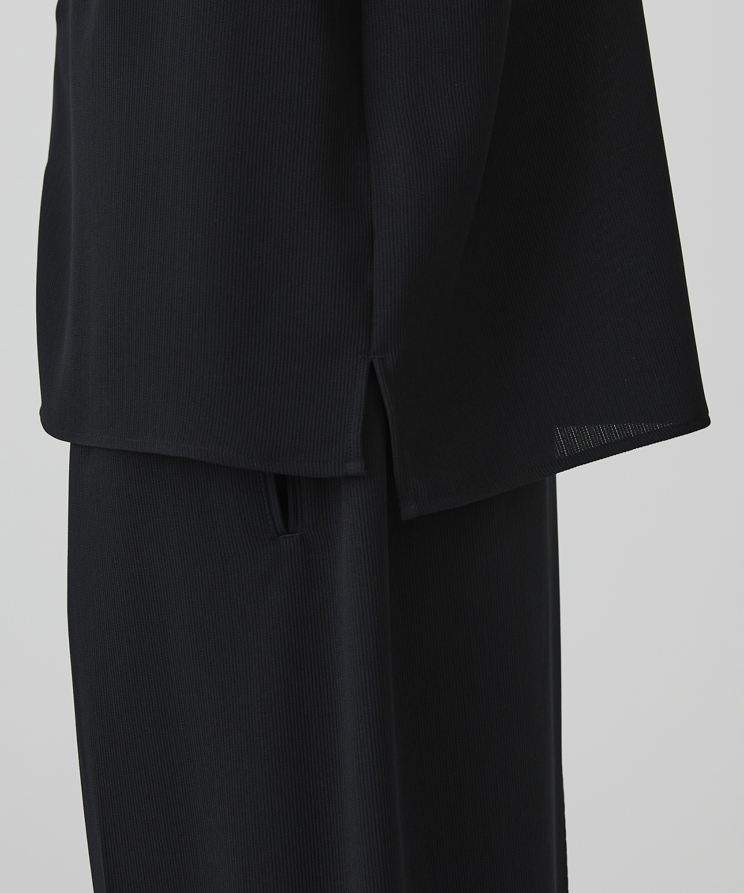 COLD DRY PLEATS レギュラーカラーシャツ