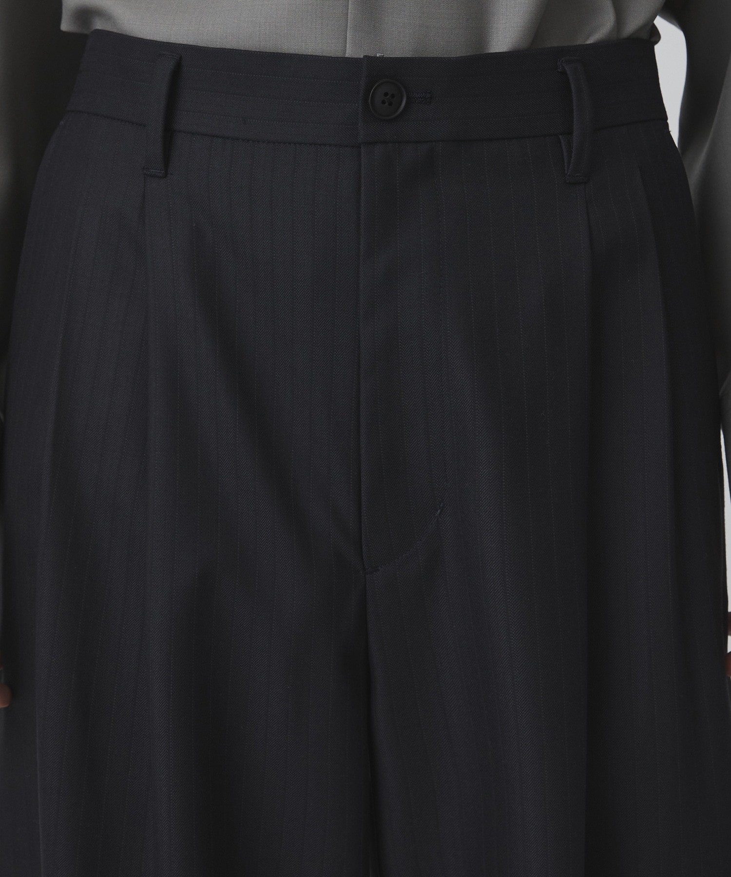 〈2026SS〉RWS CHUBUT WOOL バルーンスラックス