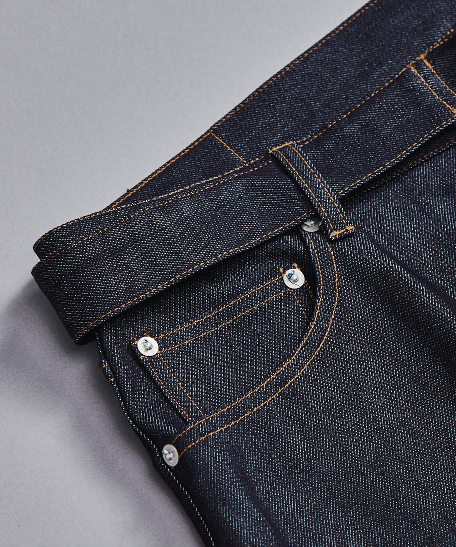 〈数量限定〉TYPEZ SILK DENIM STRAIGHT PANTS