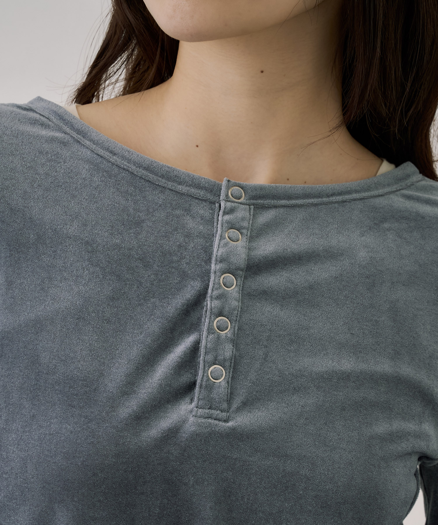 〈残りわずか〉2WAYルーズフィットベロアトップス