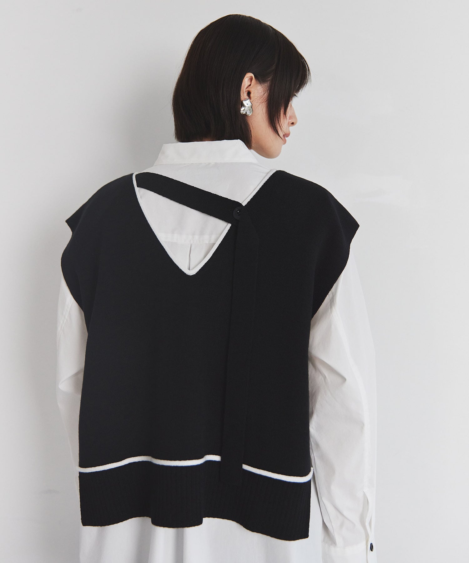 BEAUTY&YOUTH UNITED ARROWS - バックストラップニットベストの