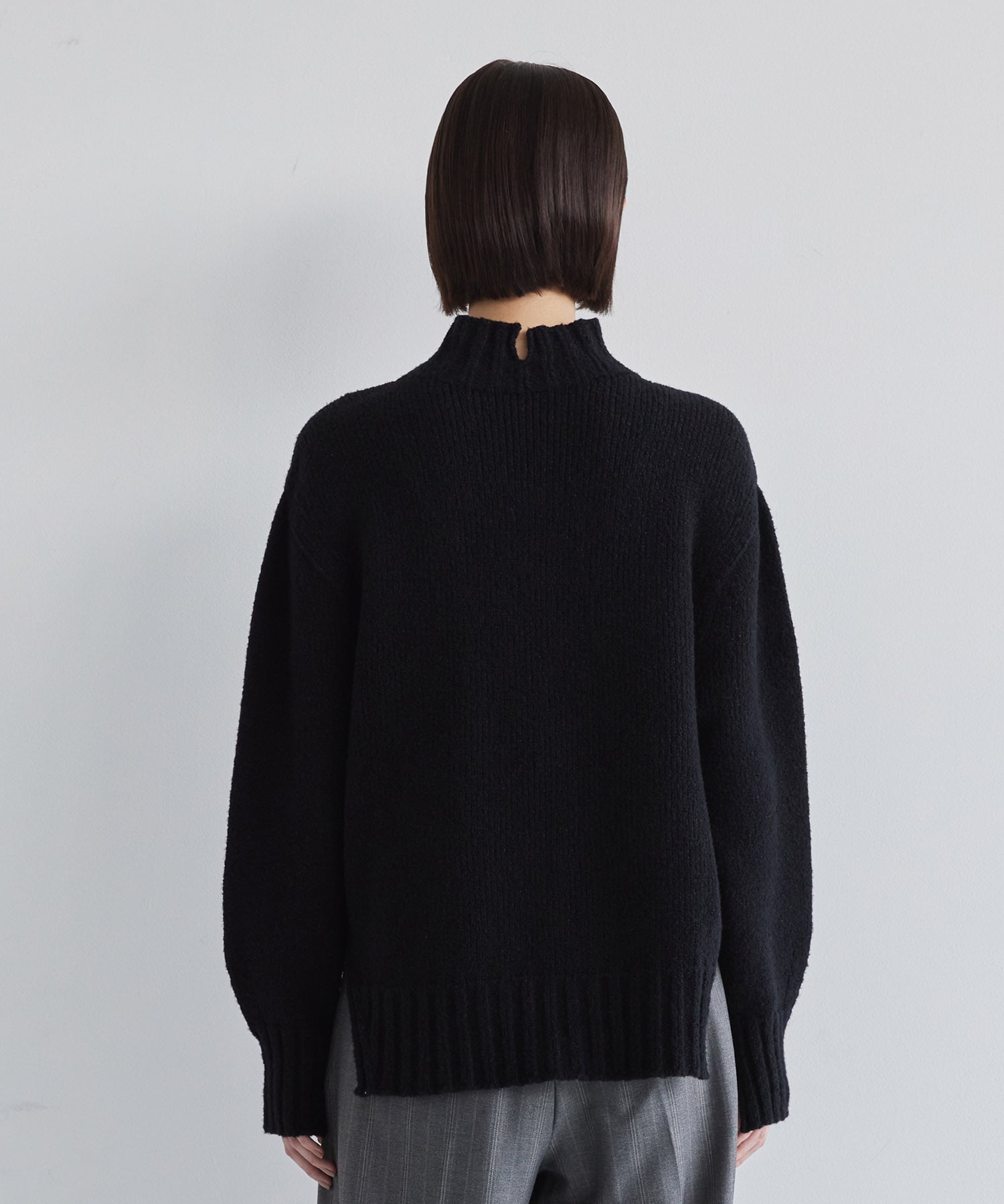 ループヤーンラメコンビタートルニット