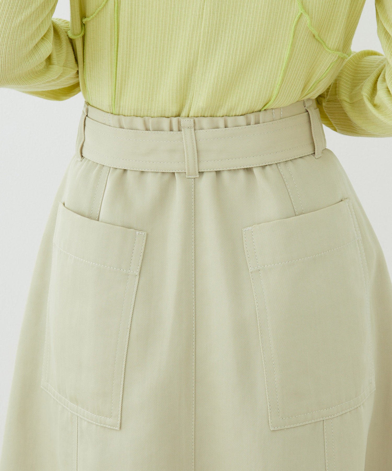 ステッチワークポケットスカート