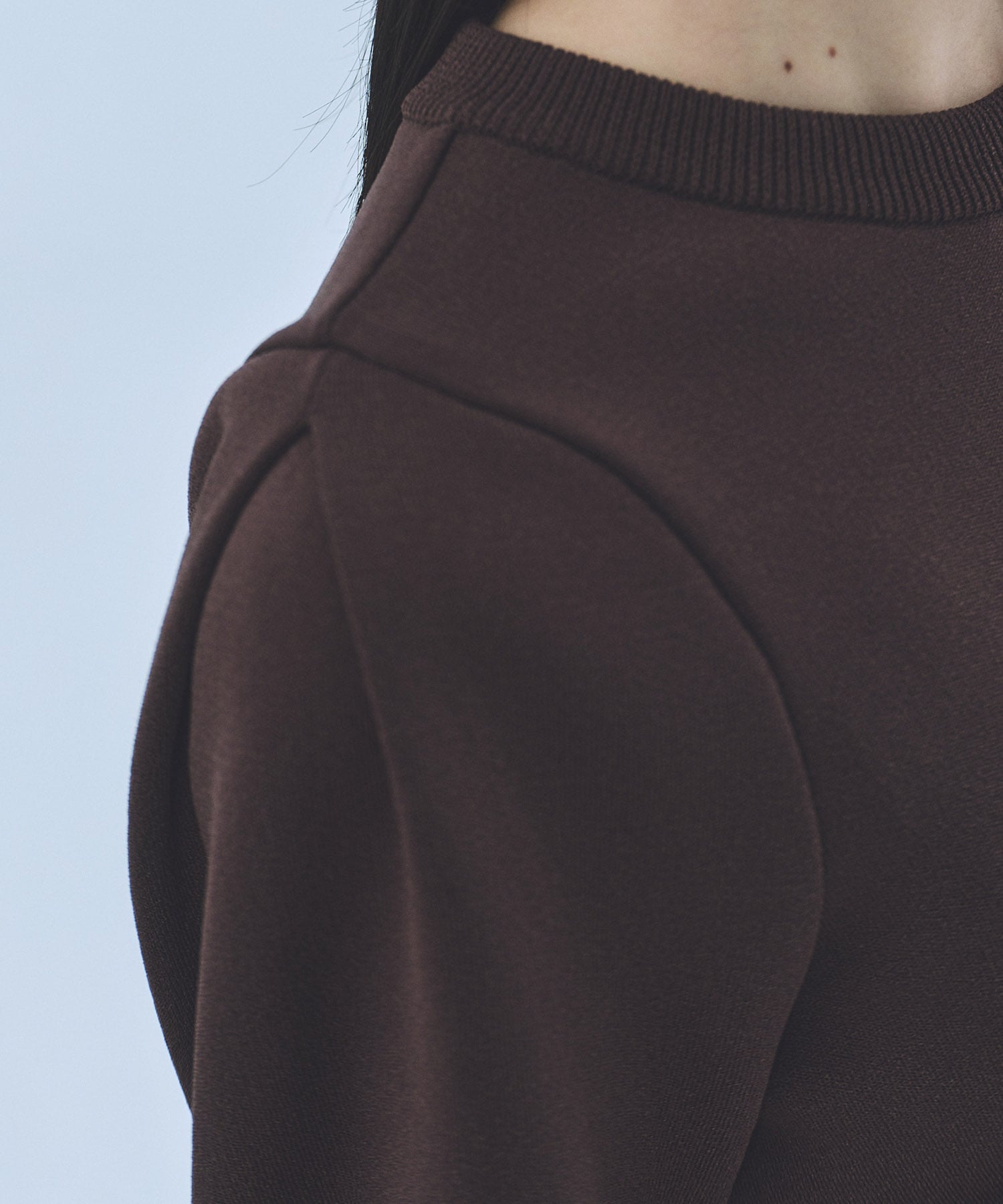 ショルダータックニットトップス