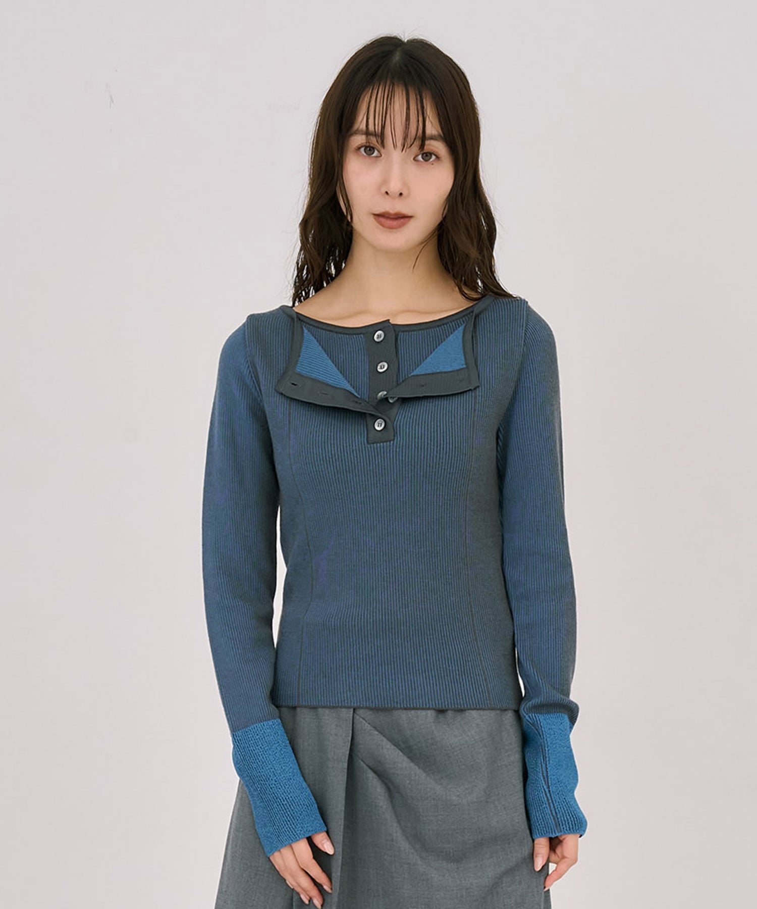 Wカラーレイヤーニット