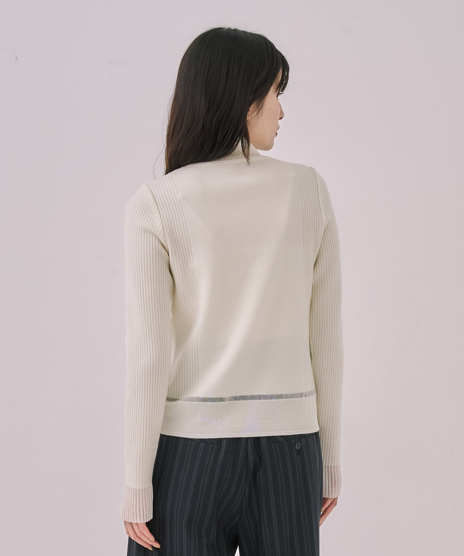 クリアコンビVネックニットプルオーバー