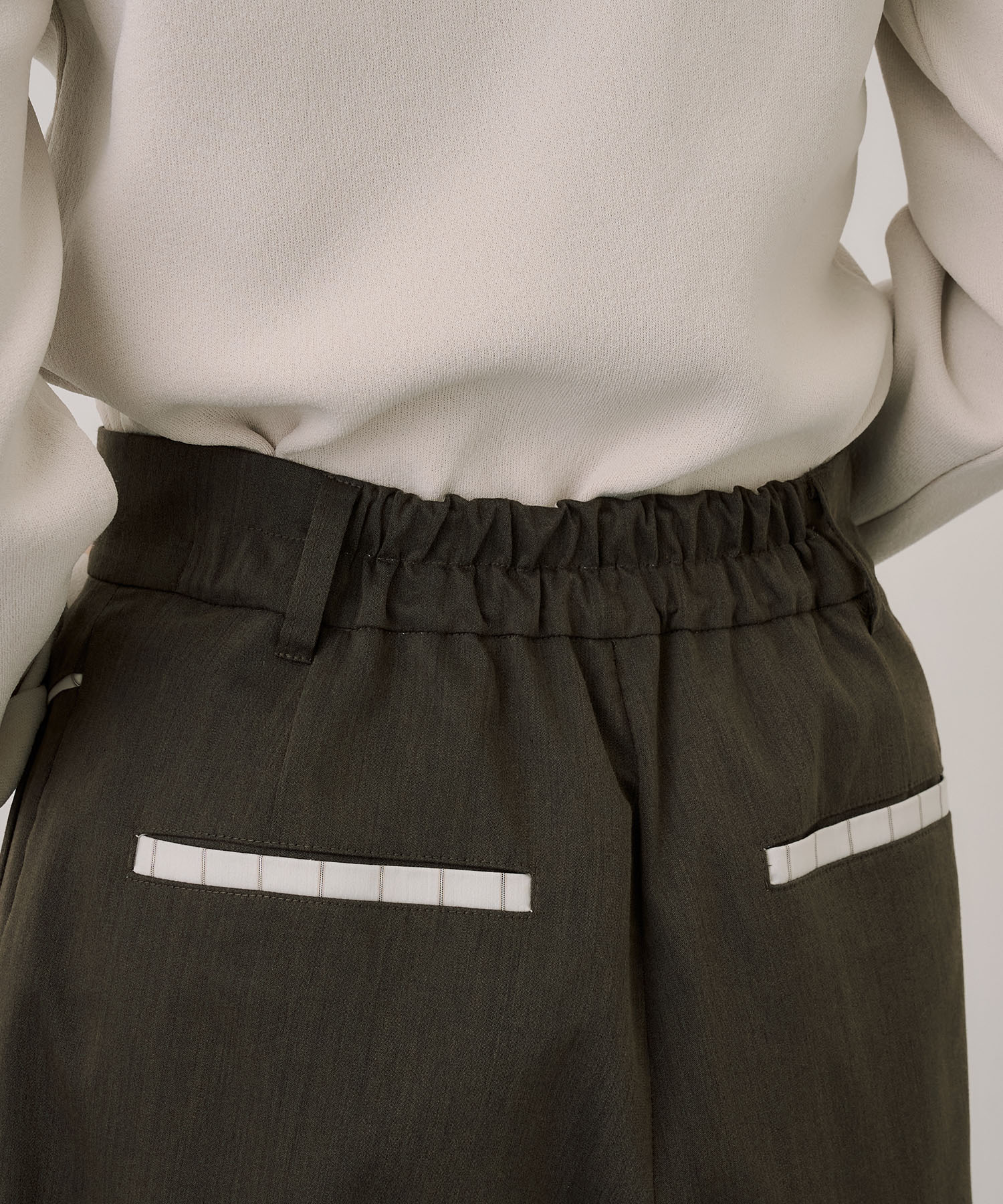 プレートループパンツ