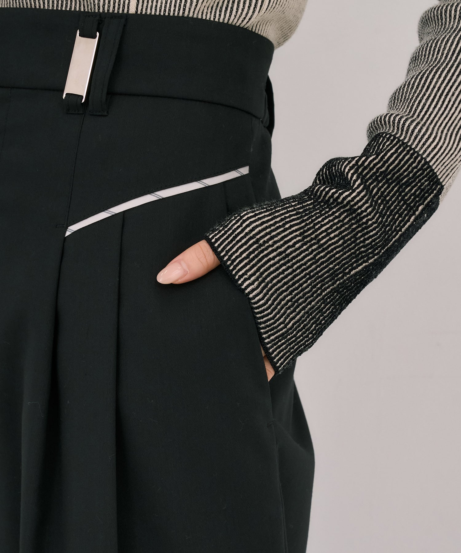 プレートループパンツ