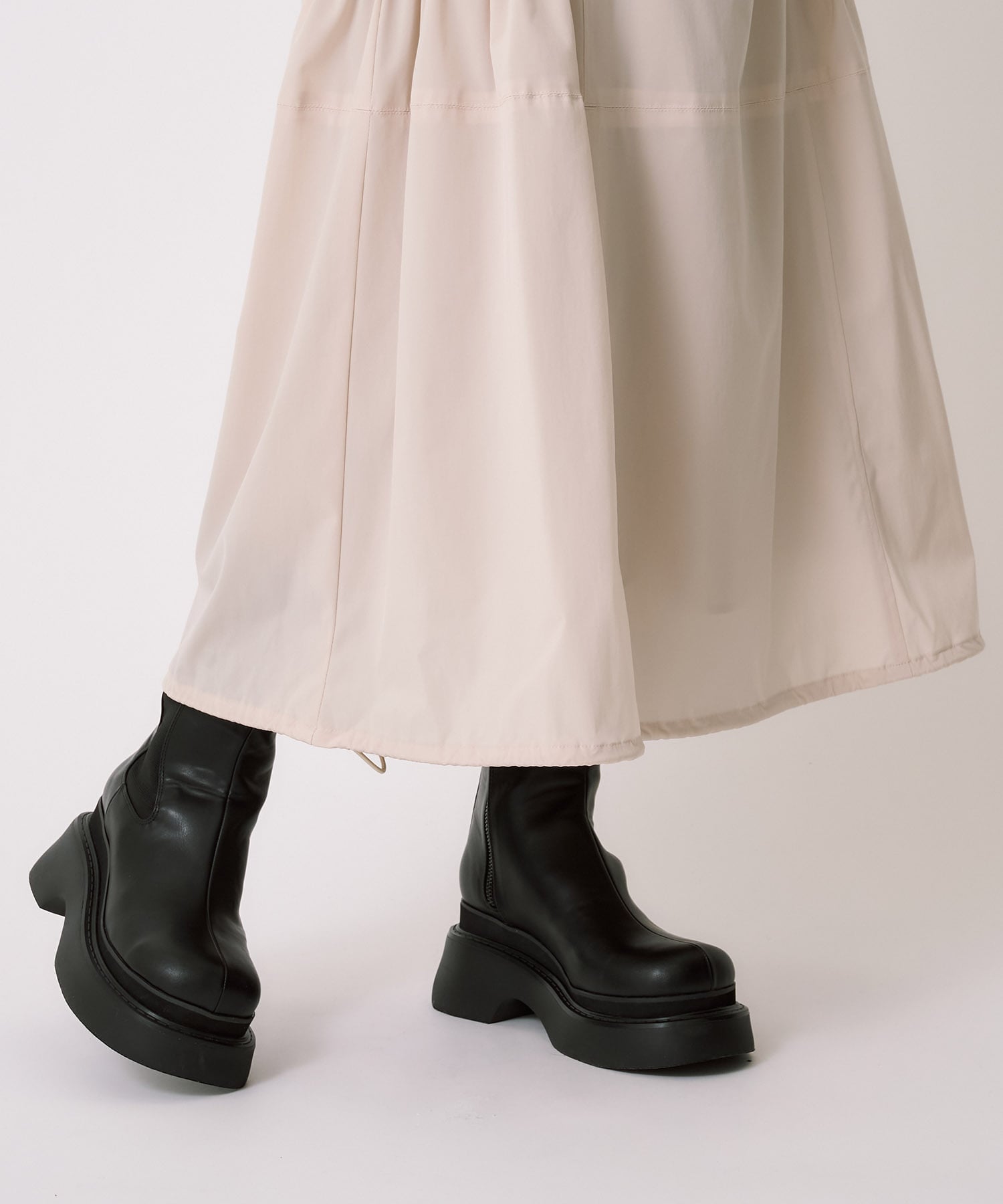 ドロストバルーンスカート