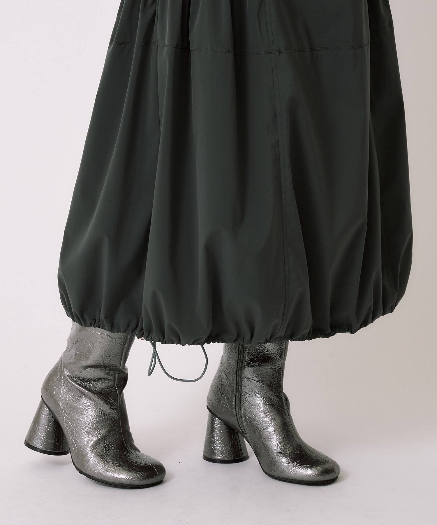 ドロストバルーンスカート