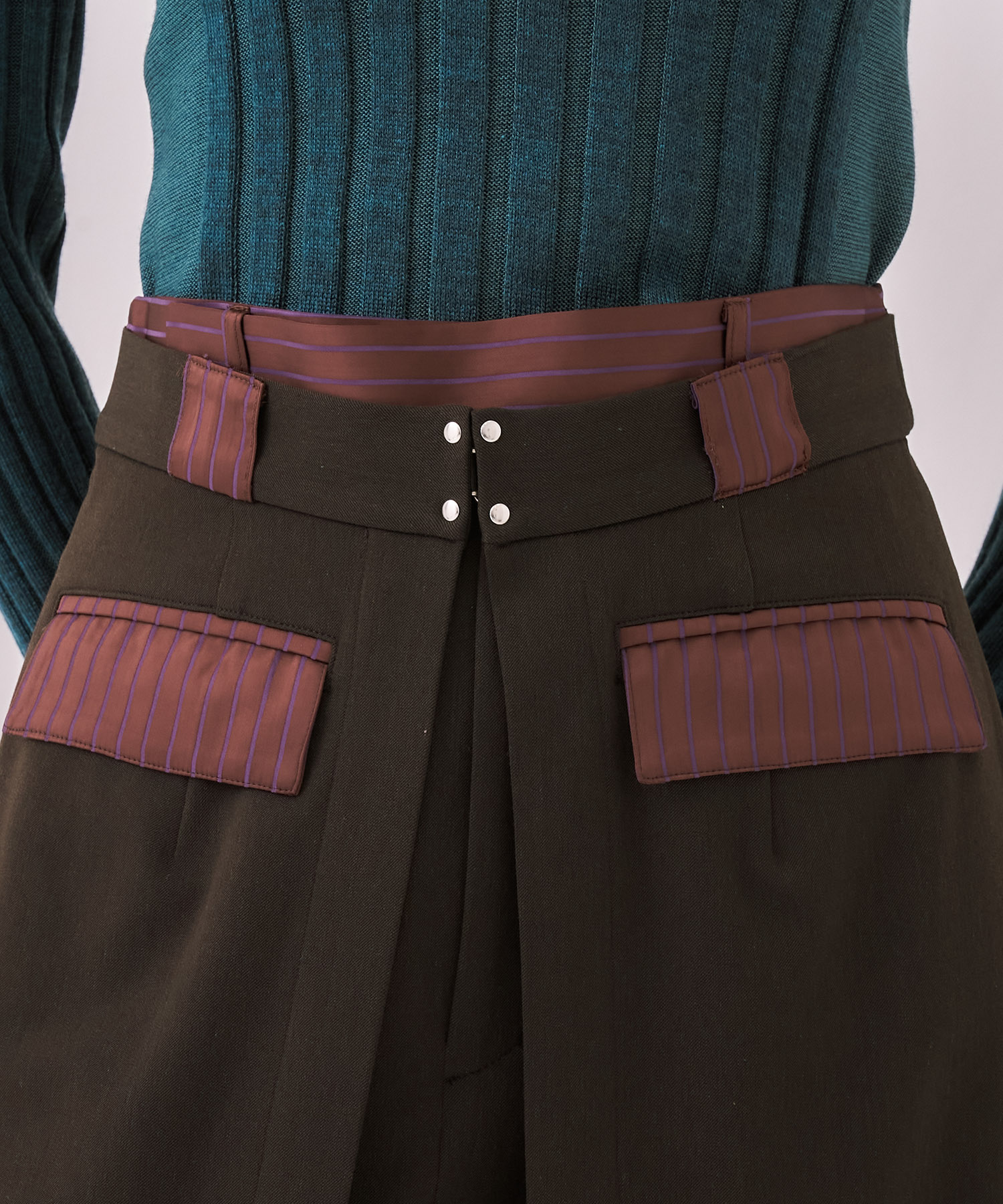 ダブルベルトラップスカート