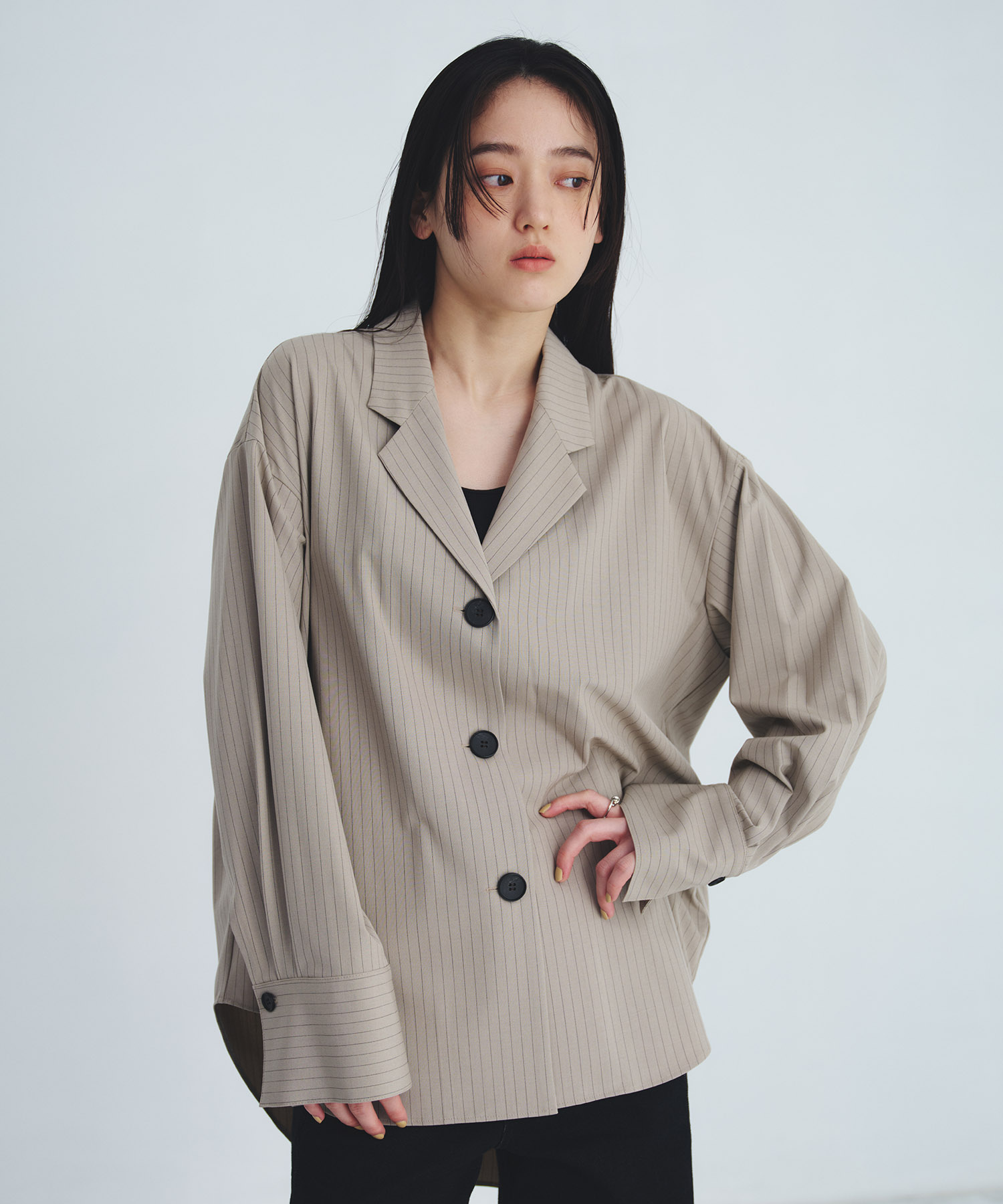 レイヤードテーラーカラーシャツ