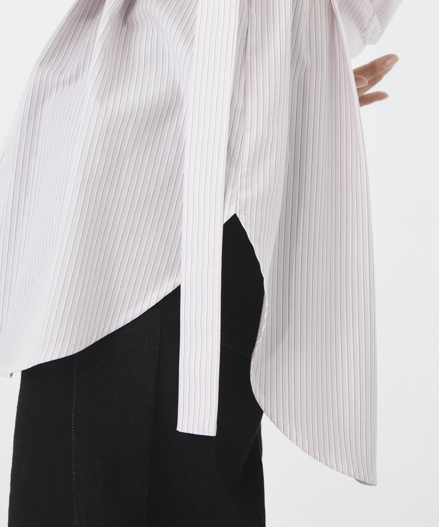 【限定30点｜WEB限定】タックゴムシェイプベルトシャツ