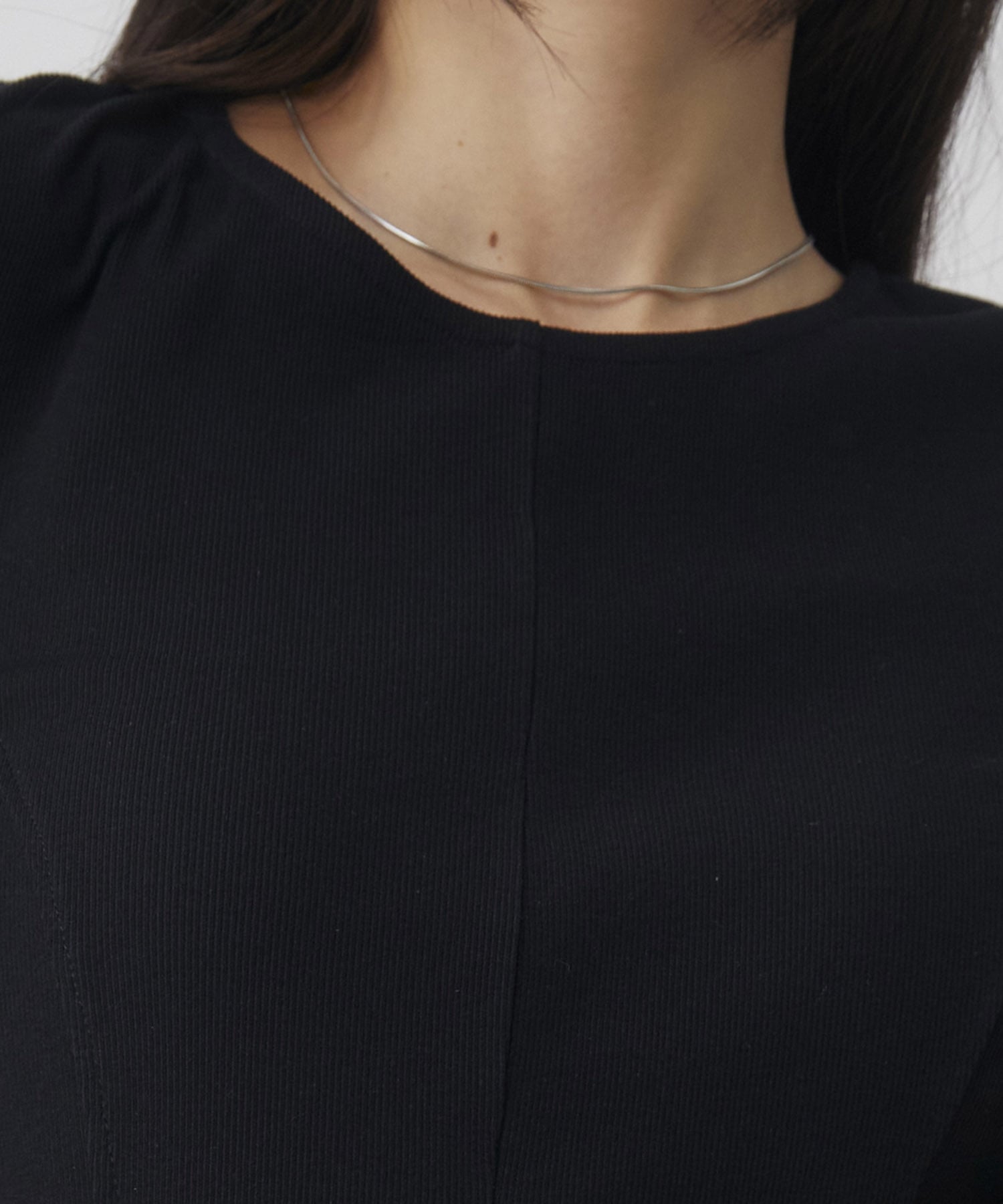 レースヘムスリットカットプルオーバー