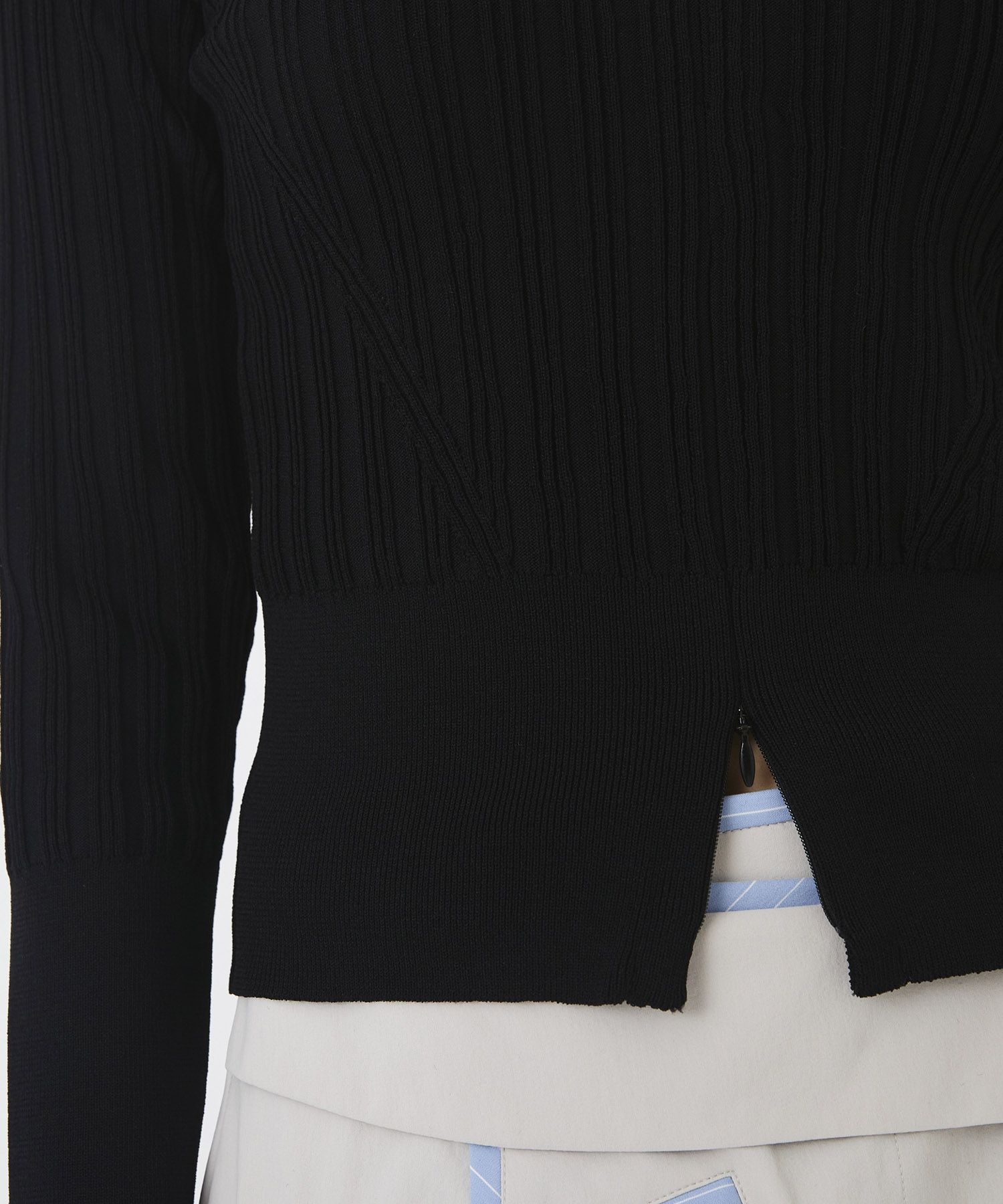 サーブルストレッチRIBニット