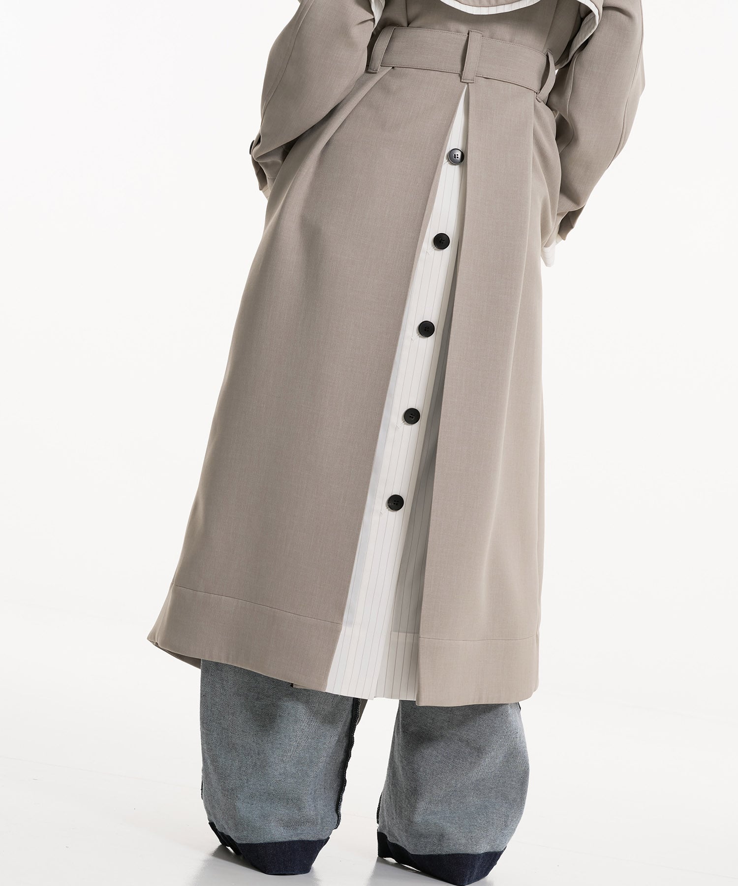 〈残りわずか〉レイヤーディテールトレンチコート