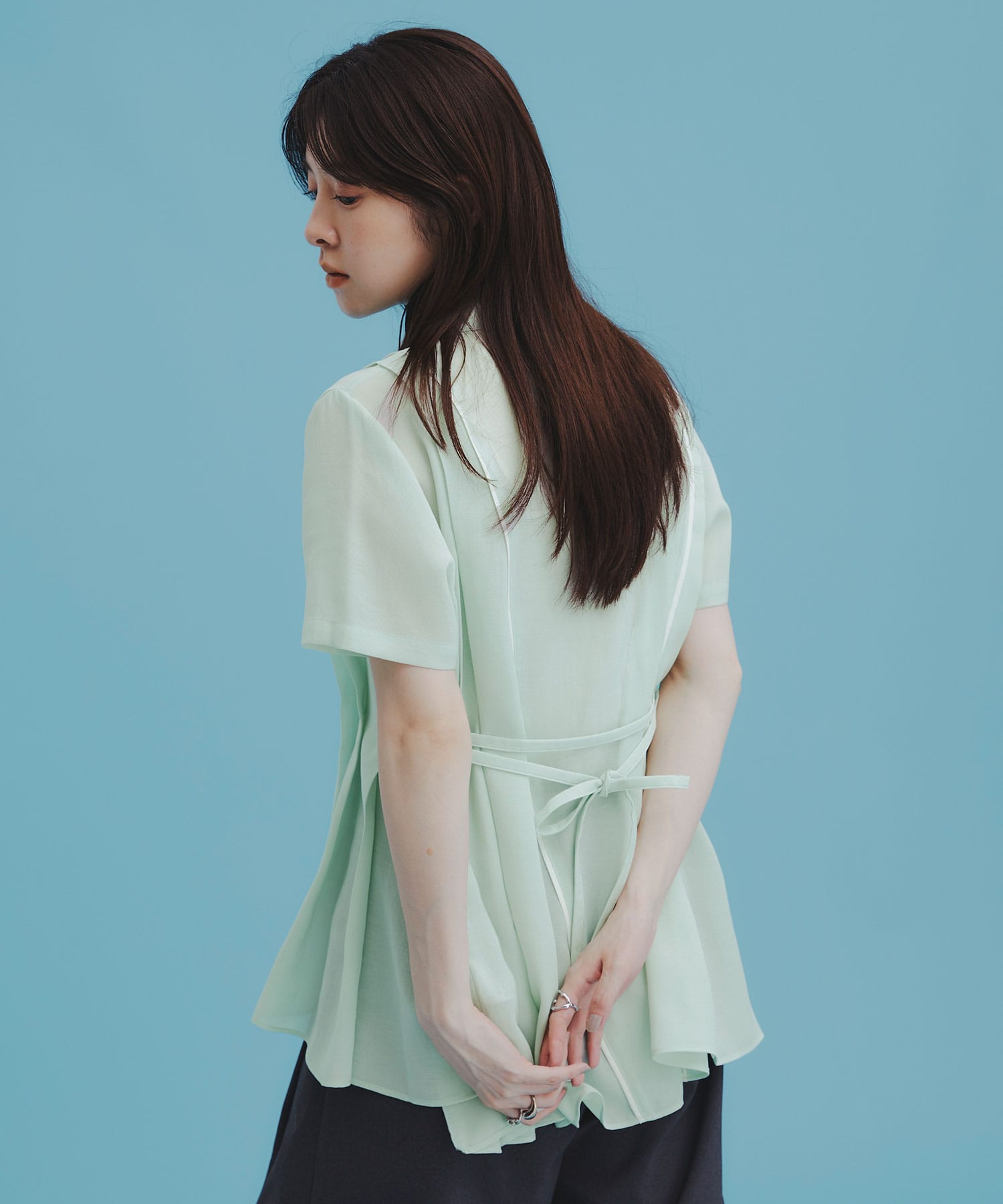 〈WEB限定カラー登場〉ランダムタックメッシュシャツ