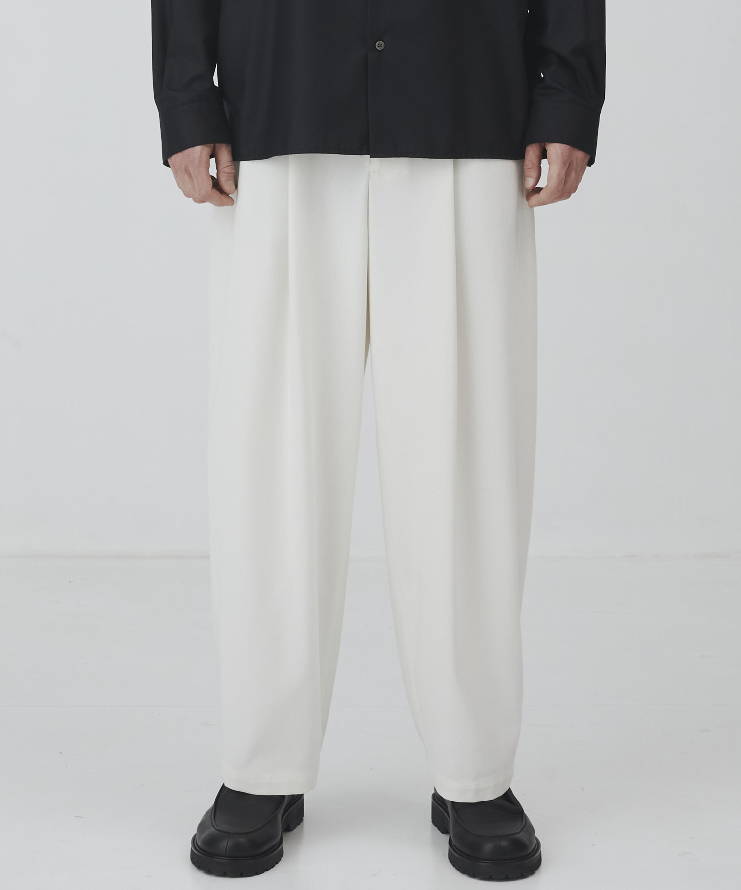 〈2026SS〉ハイツイスト バレルチノパンツ