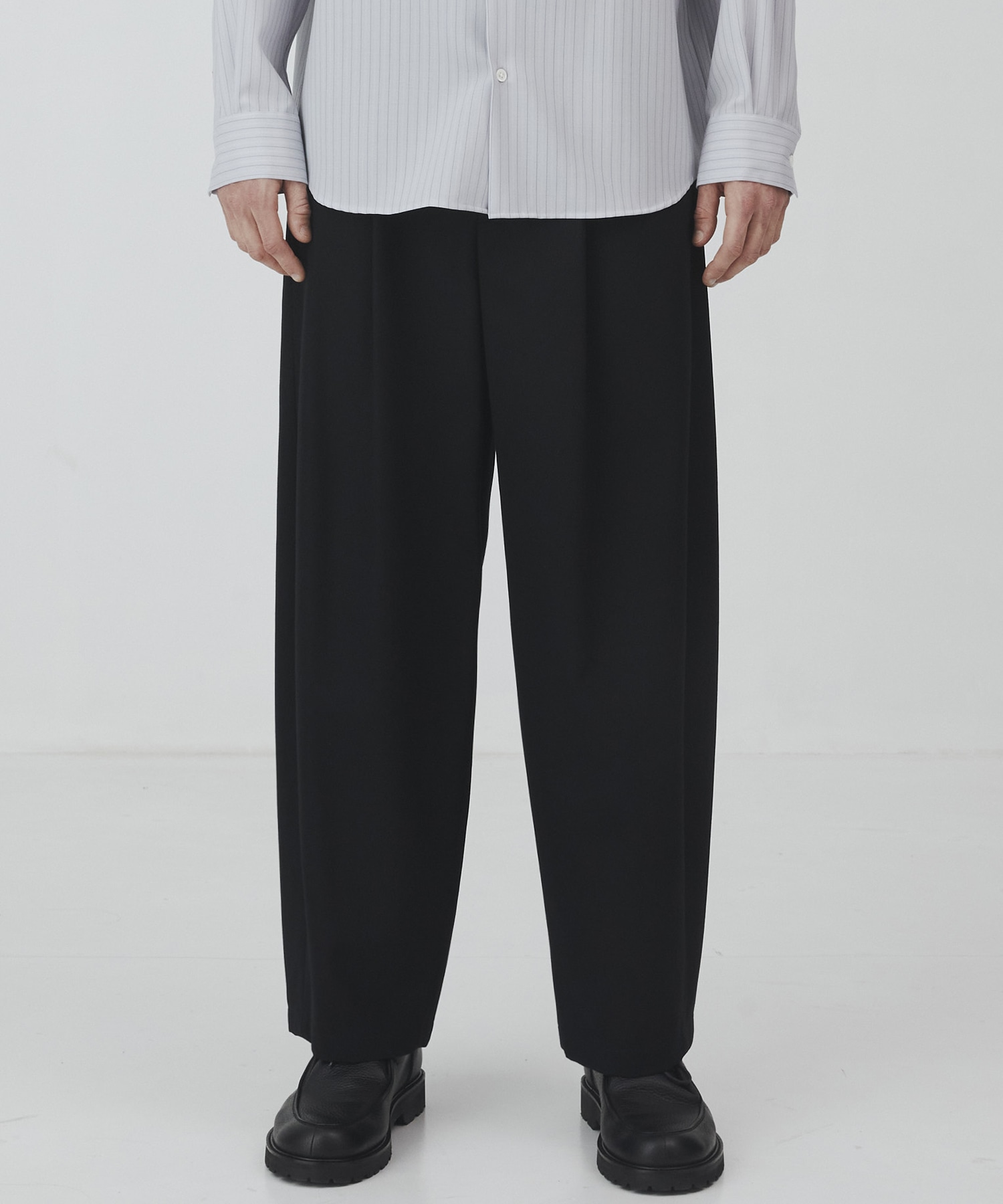 〈2026SS〉ハイツイスト バレルチノパンツ