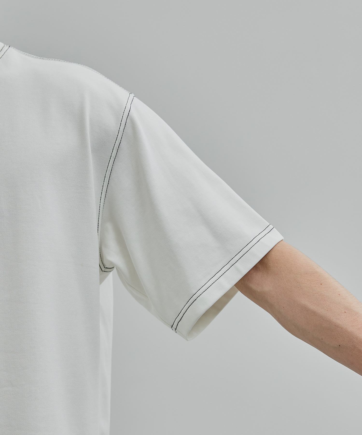 コントラストステッチドッキングTシャツ