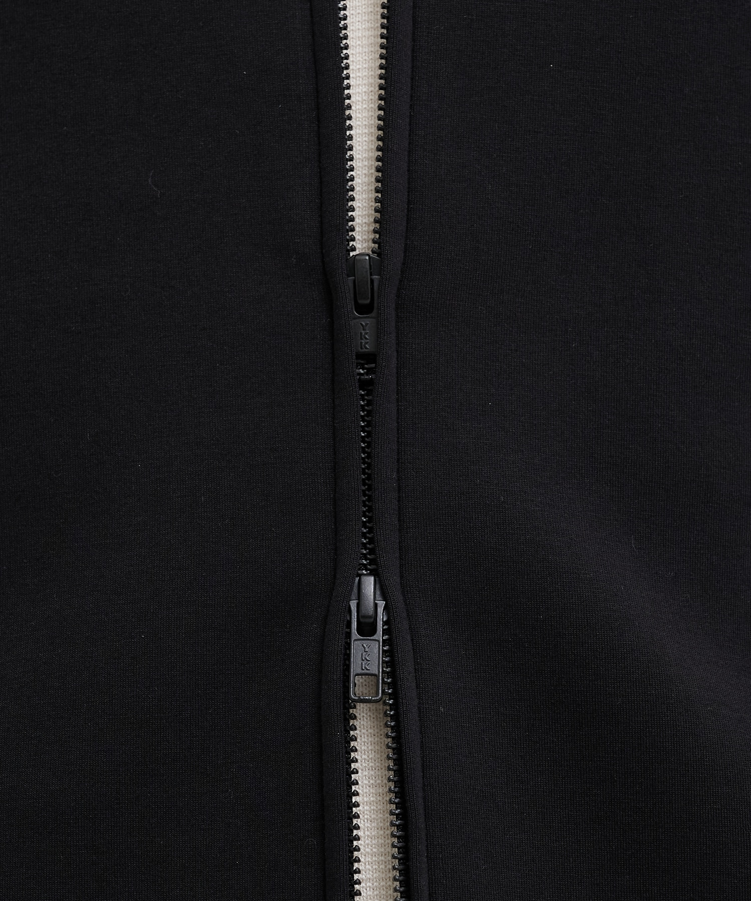 COMPACT AIR ダンボールZIPパーカー