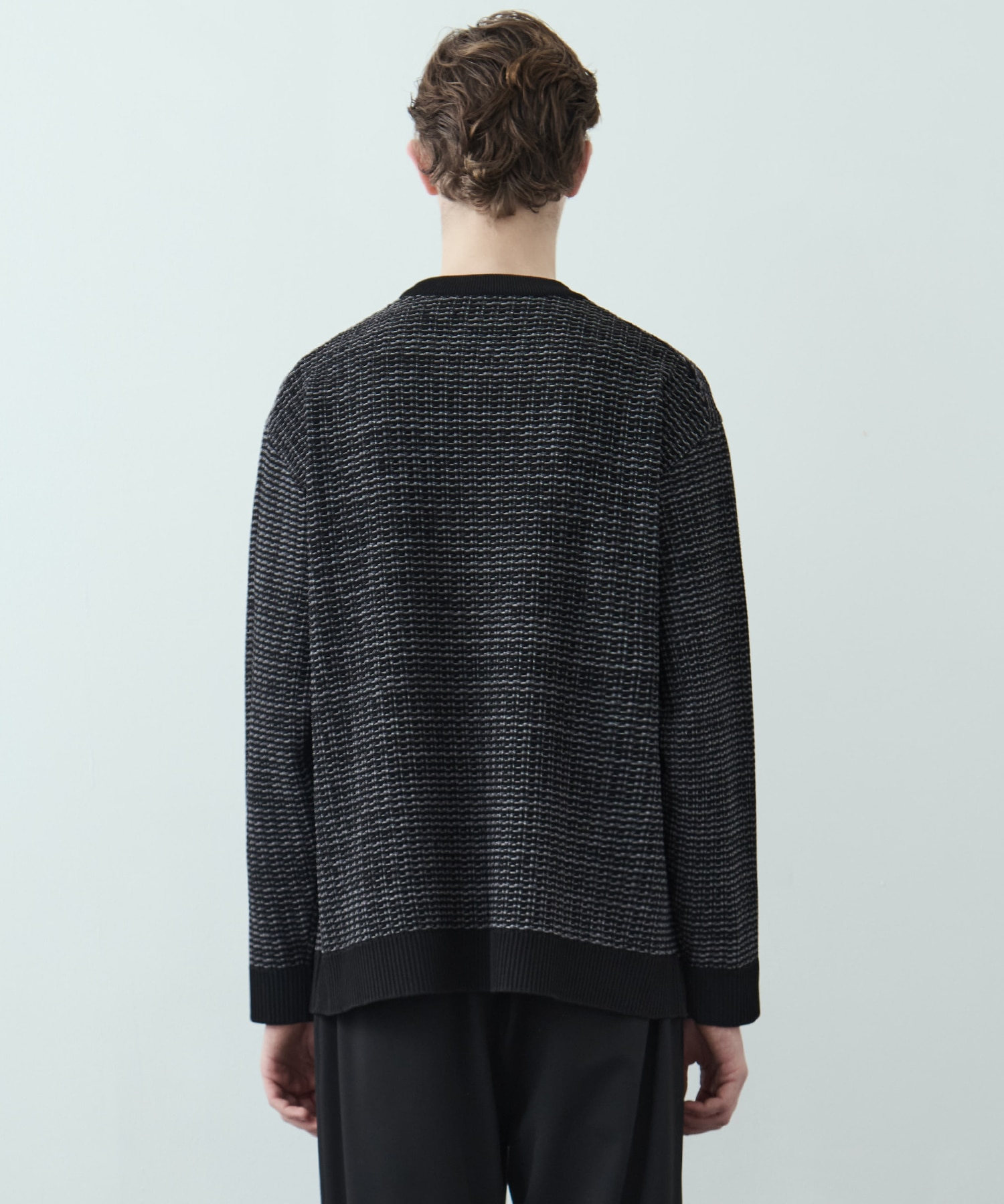 アウトラスト ジャガード クルーネックニット