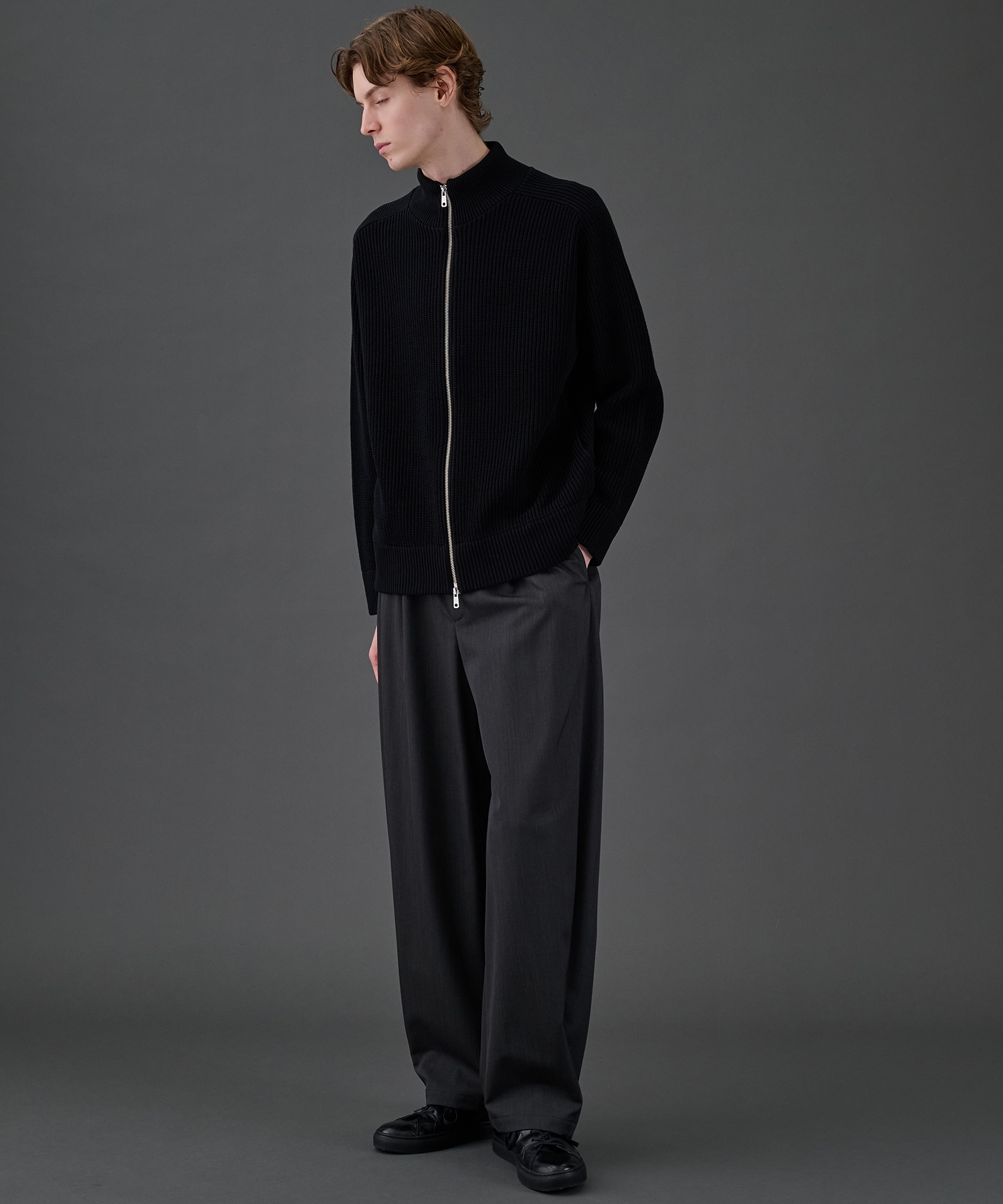 ウールリブジップドライバーズニット