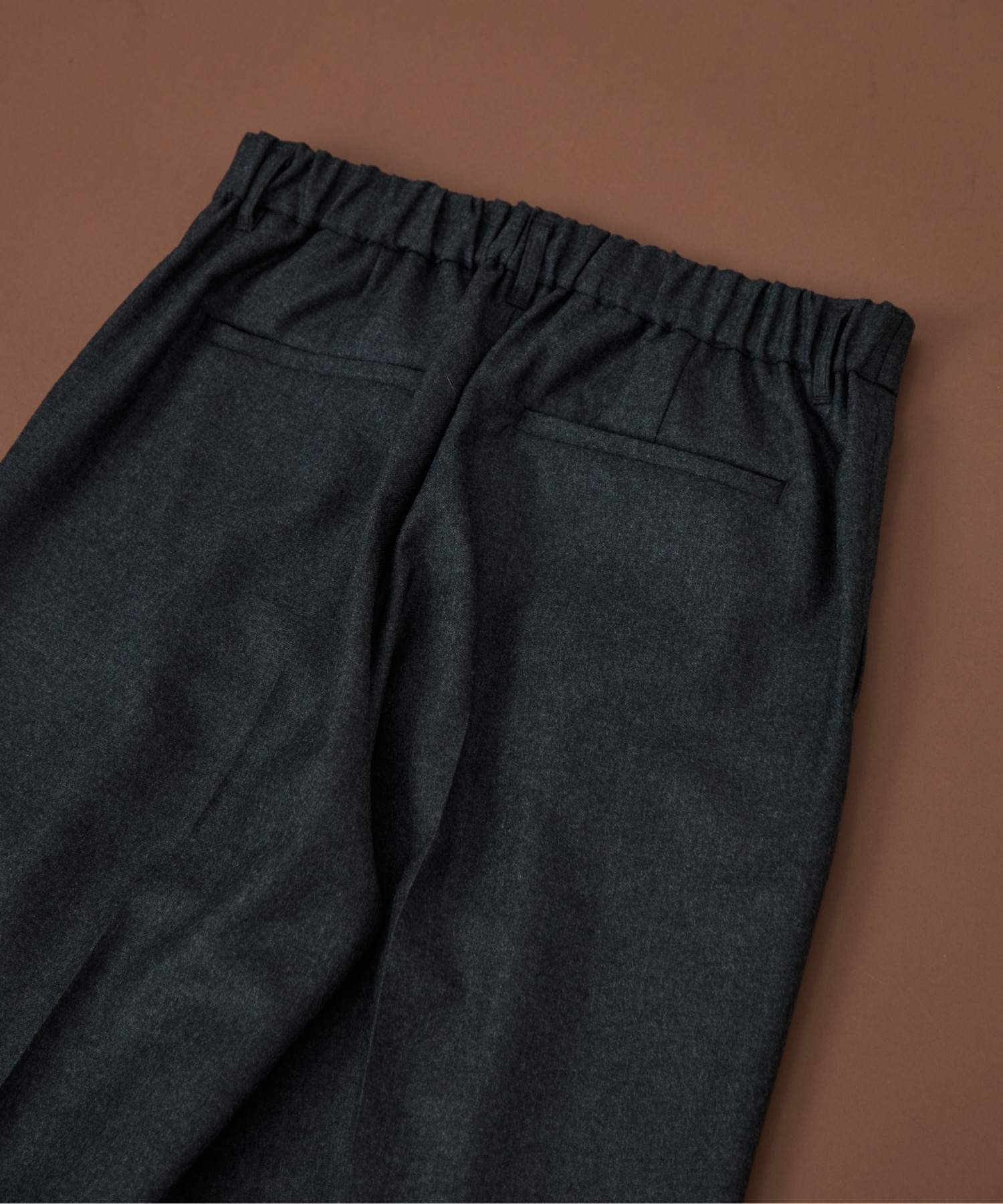 ウールフラノ 2タックストレートパンツ