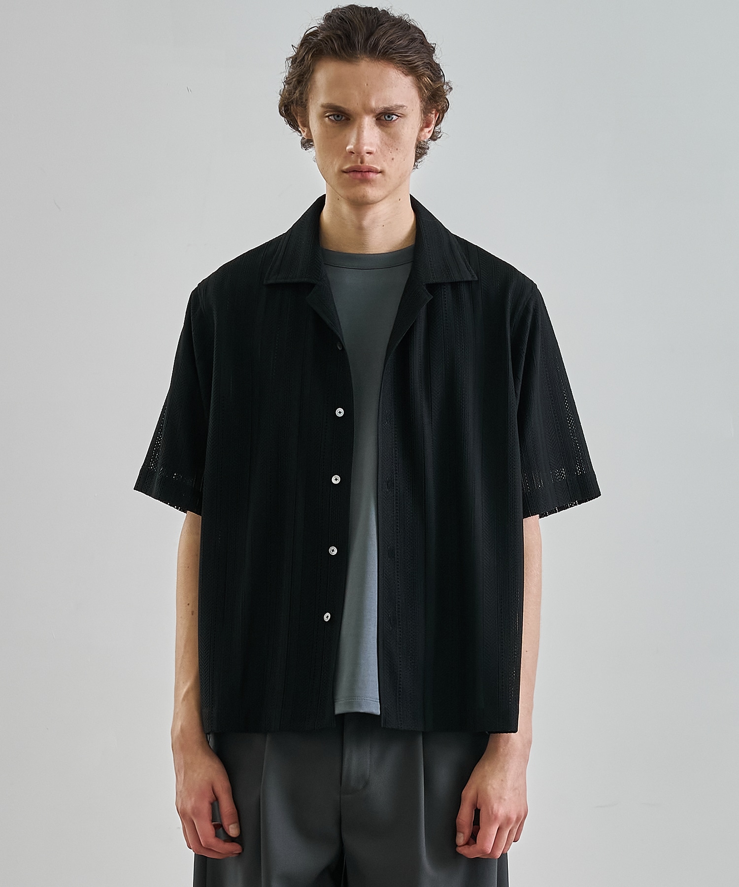 〈WEB限定｜先行予約〉ラッセルレースシアーシャツ