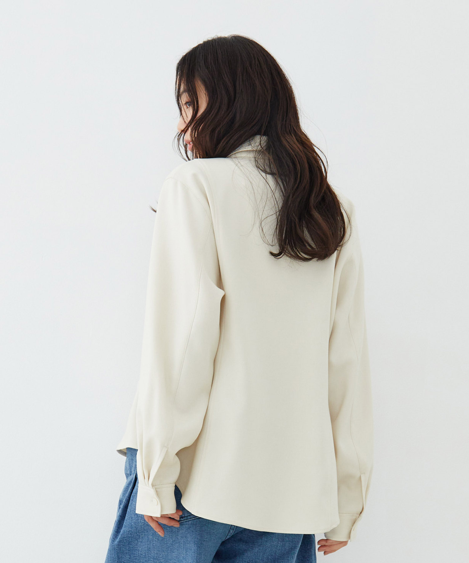 コーナーチップボウタイシャツ