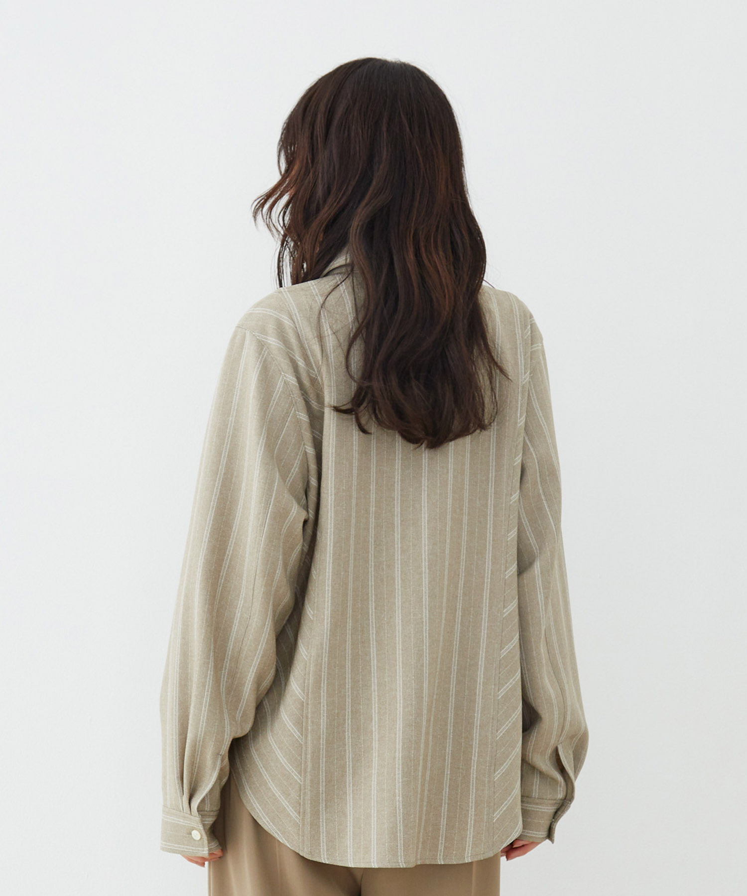 コーナーチップボウタイシャツ