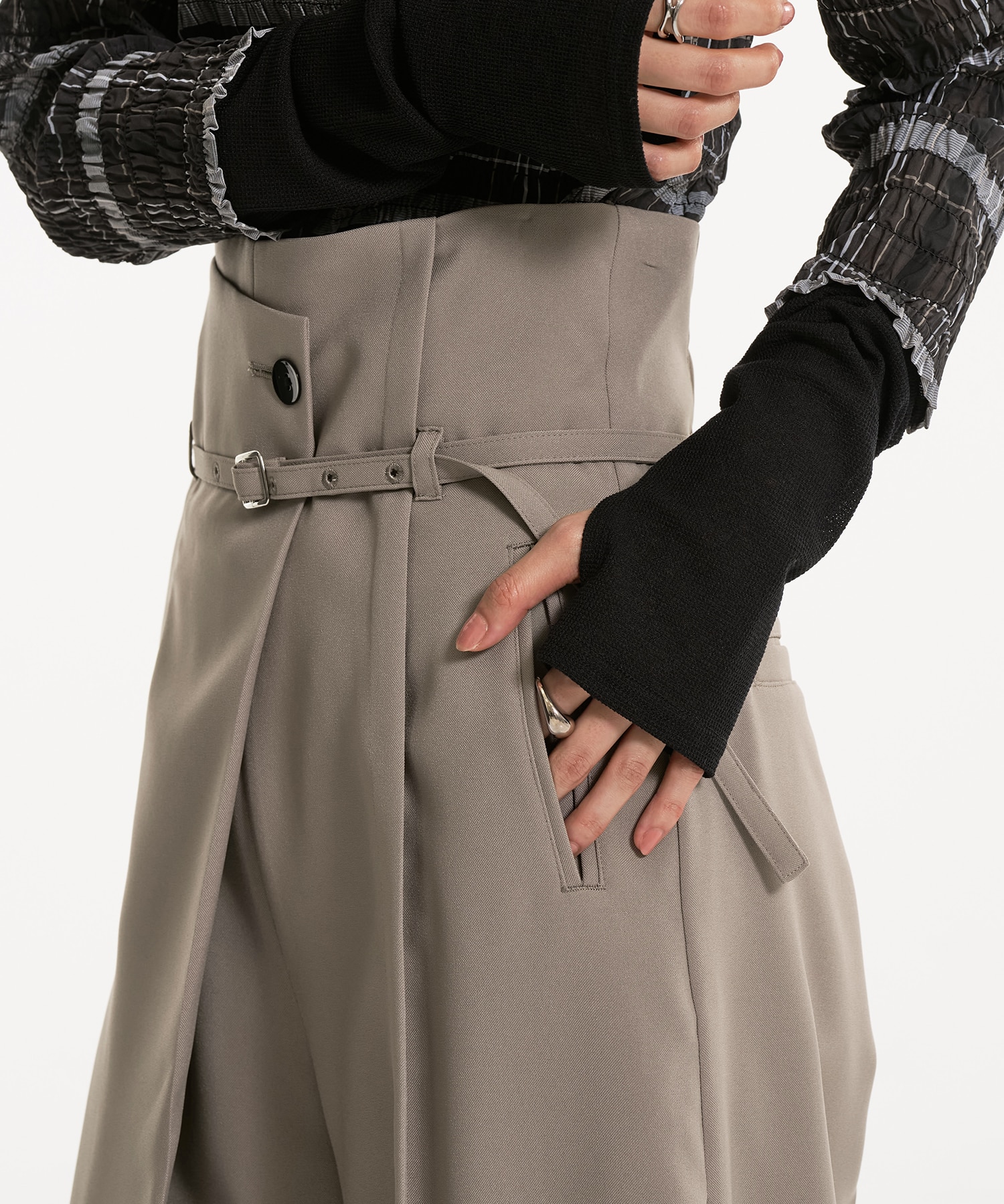 HAKAMAベルトワイドパンツ