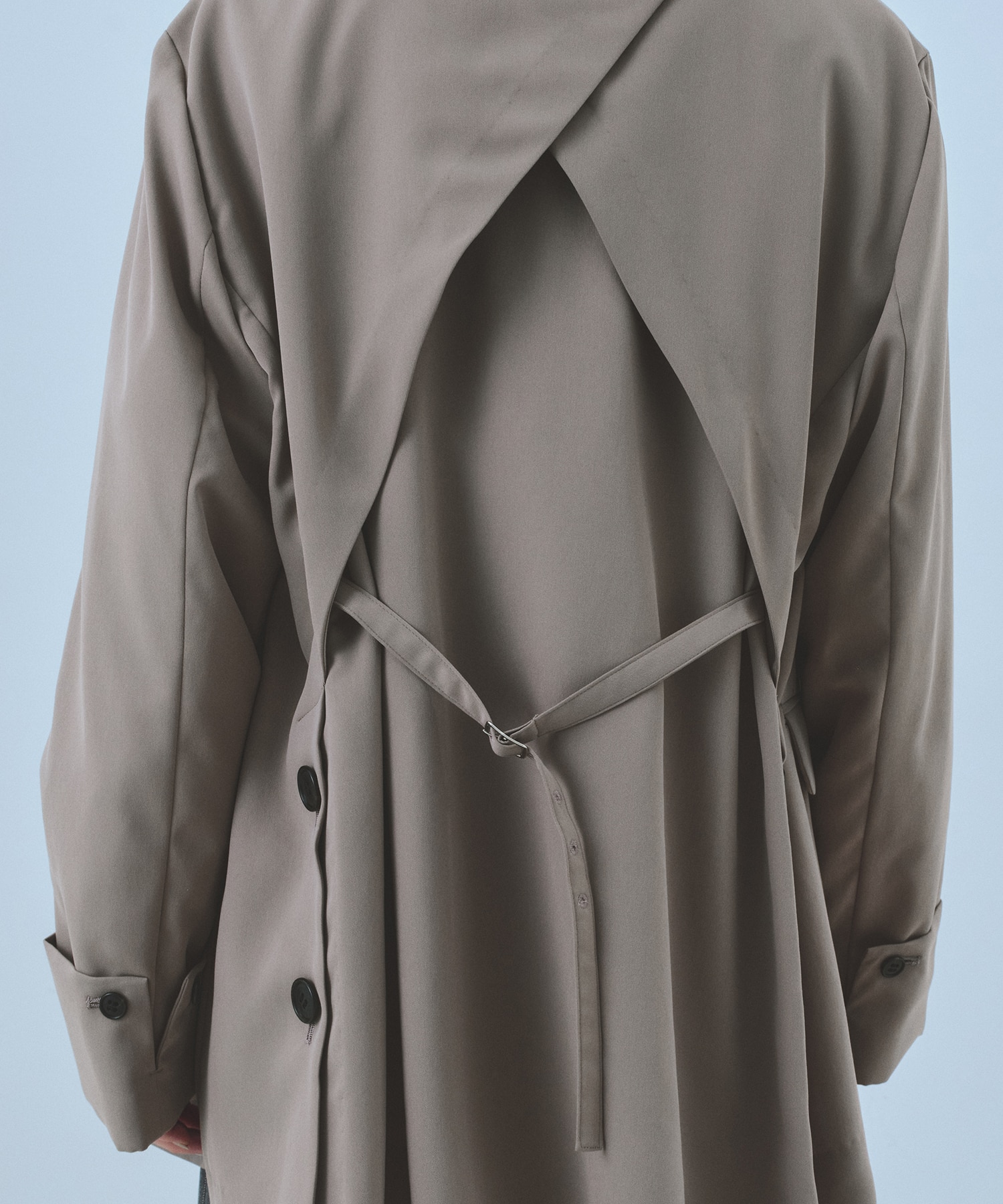 バックベルトレイヤードジャケット