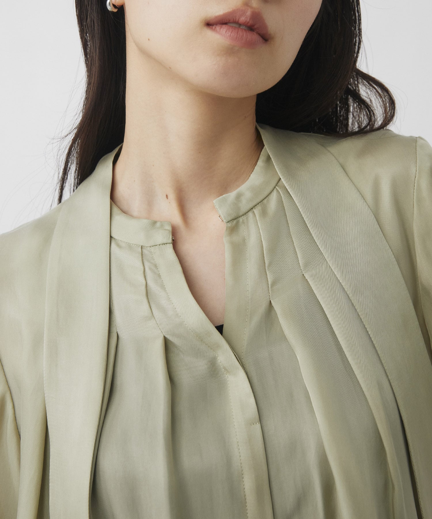 キュプラタックハーフスリーブブラウス