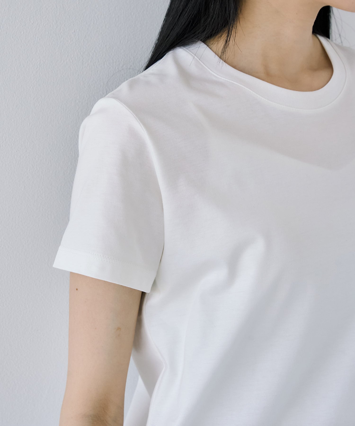 スリーククルーTEE