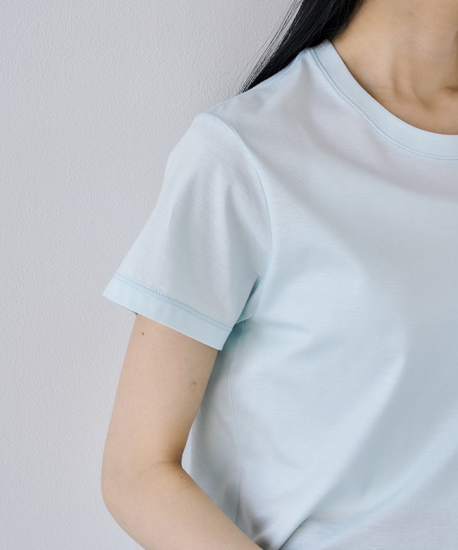 スリーククルーTEE