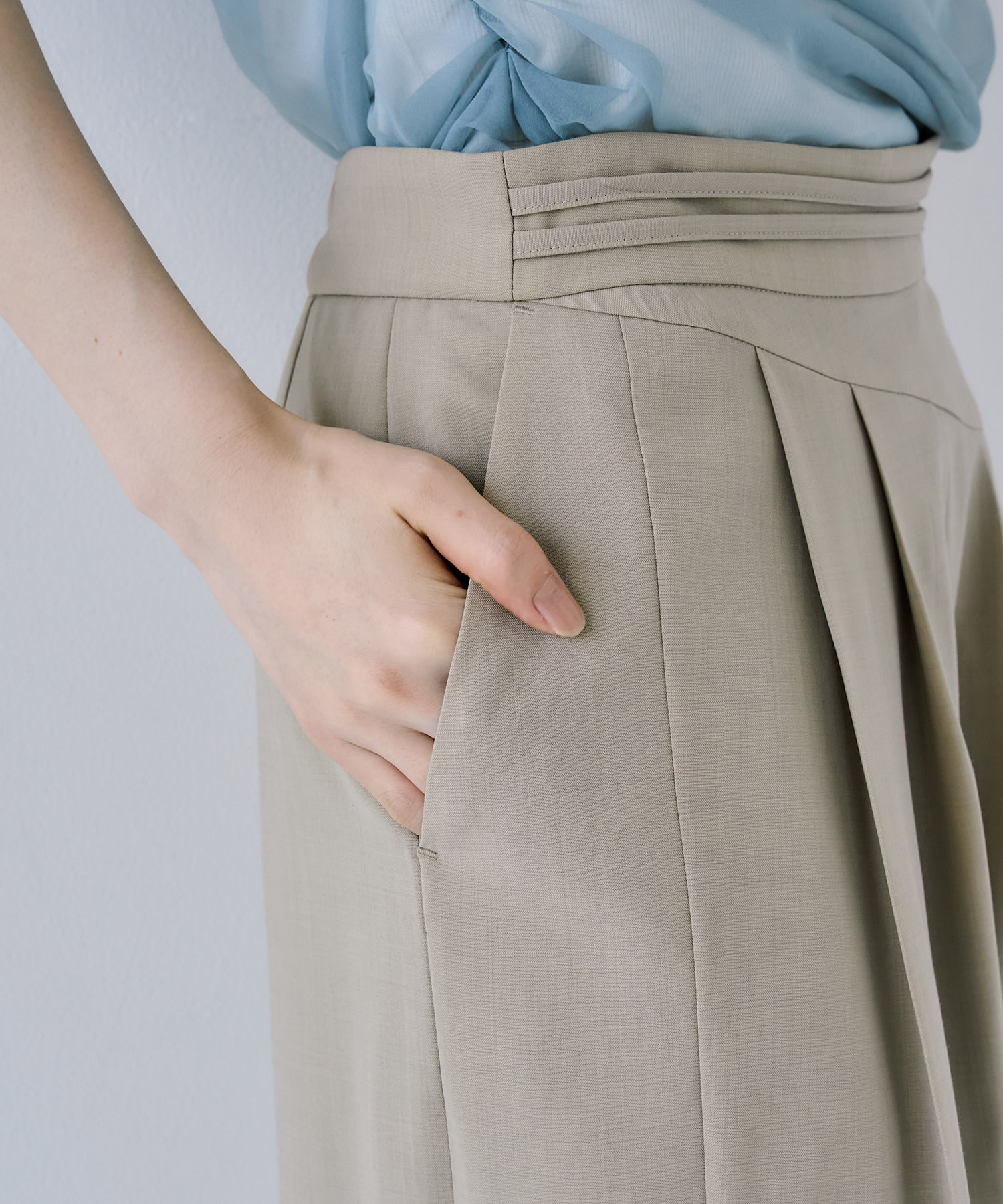 ウールイーズワイドタックパンツ