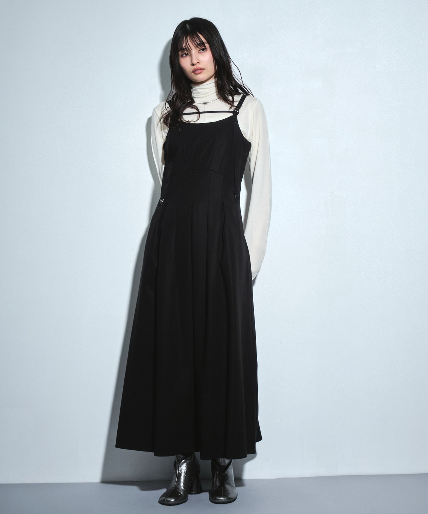 シェイプタックキャミワンピース