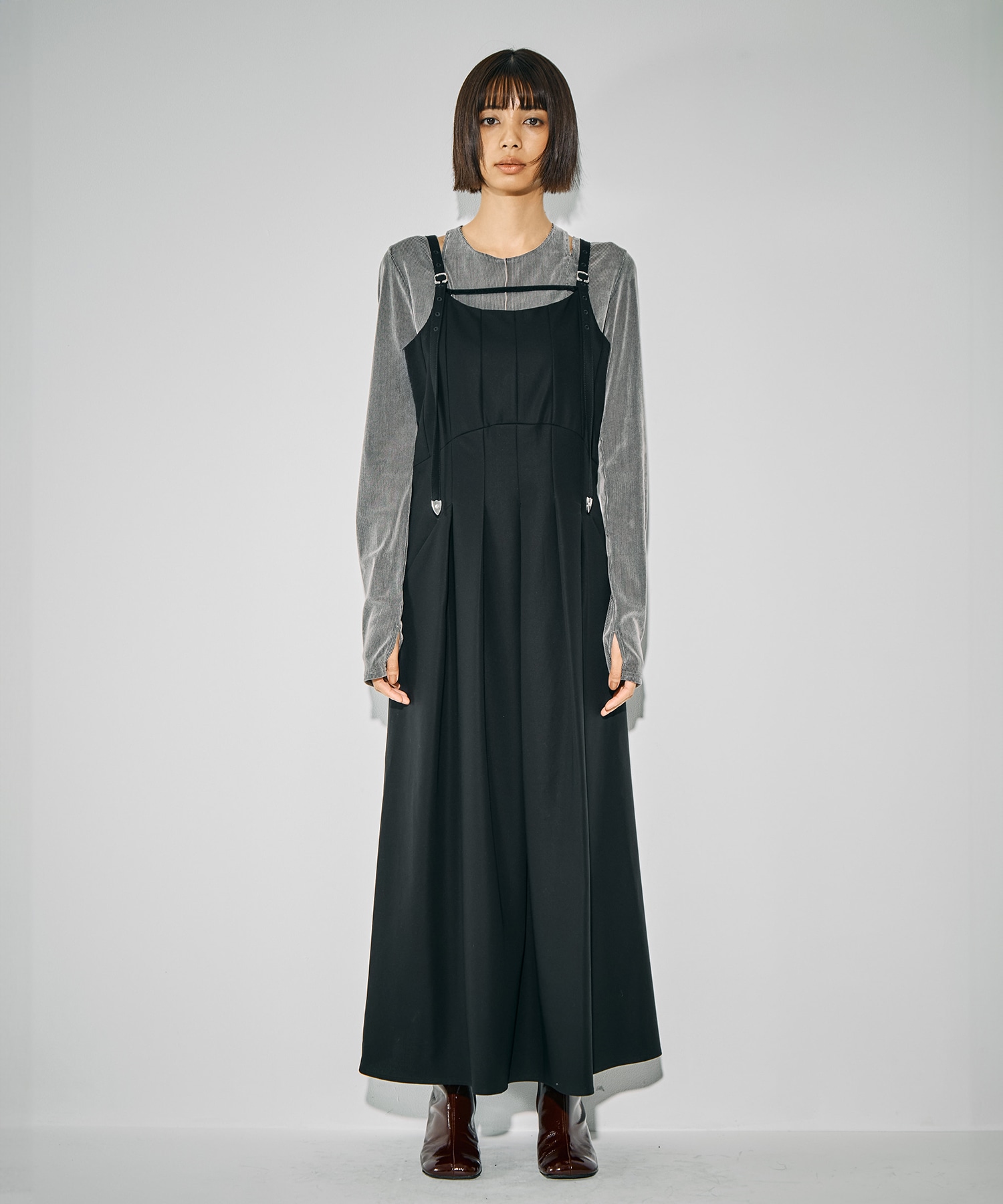 シェイプタックキャミワンピース